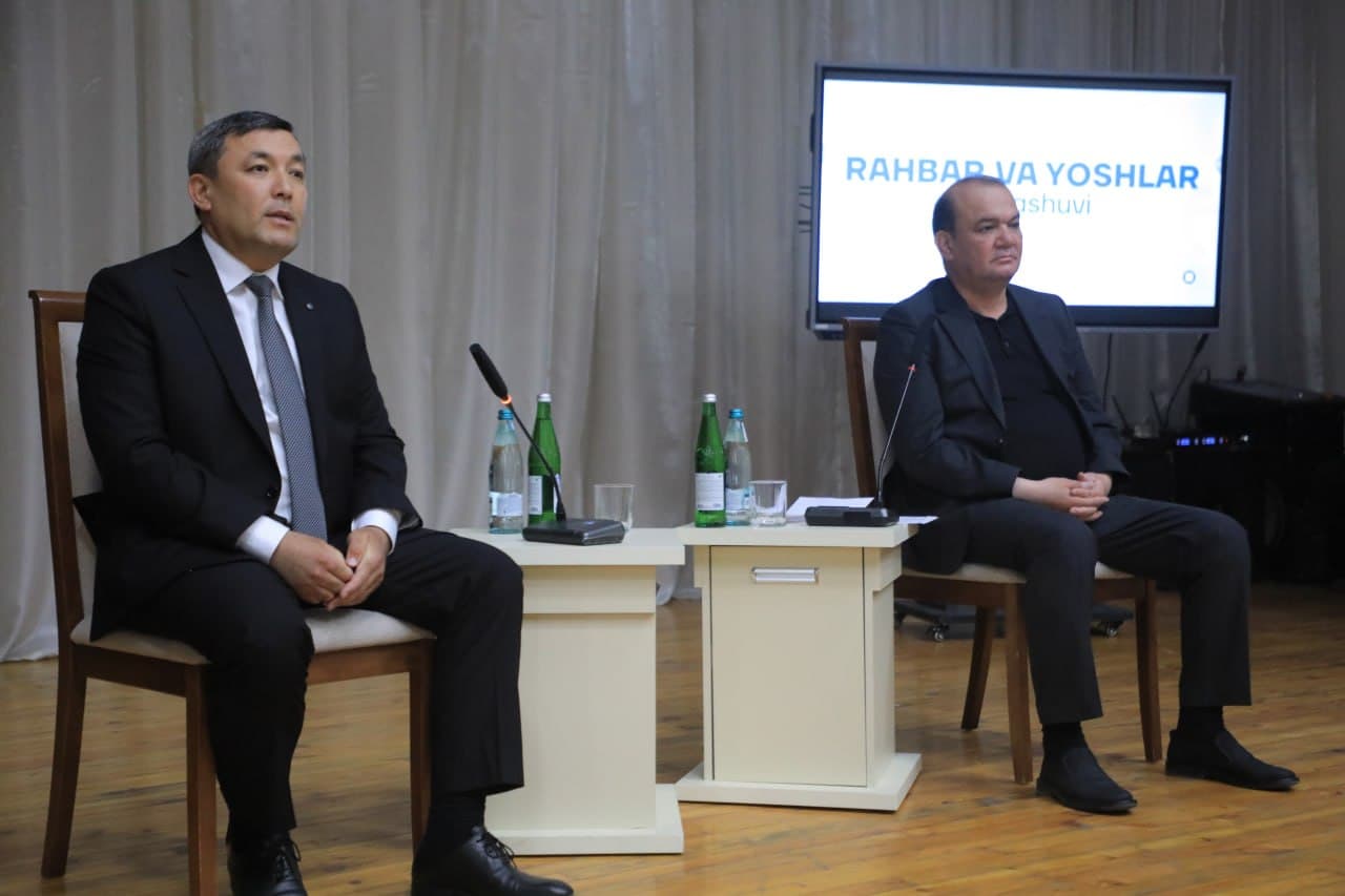 Rahbar_va_yoshlar_uchrashuvi