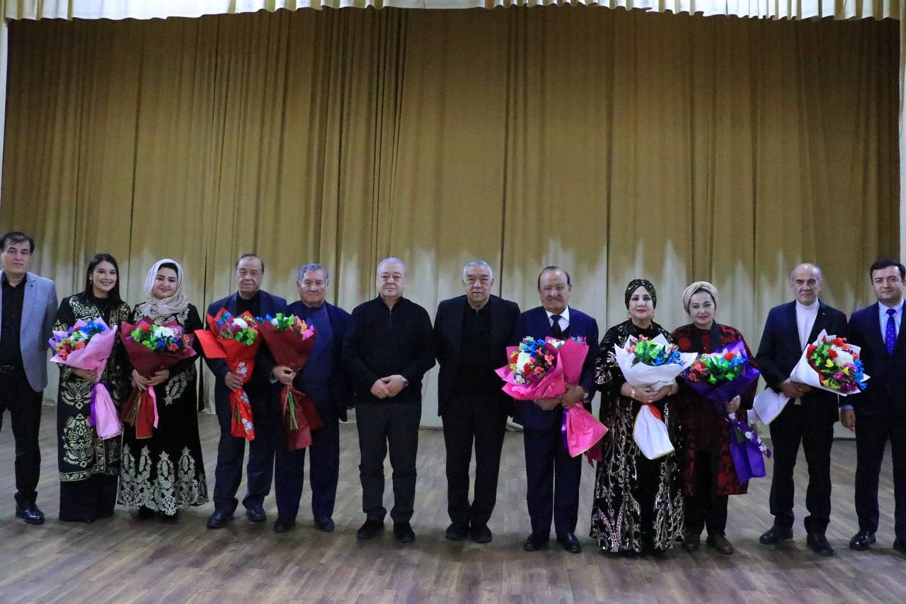 Юқори Чирчиқ туманида санъат байрами: ижод аҳли билан самимий учрашув