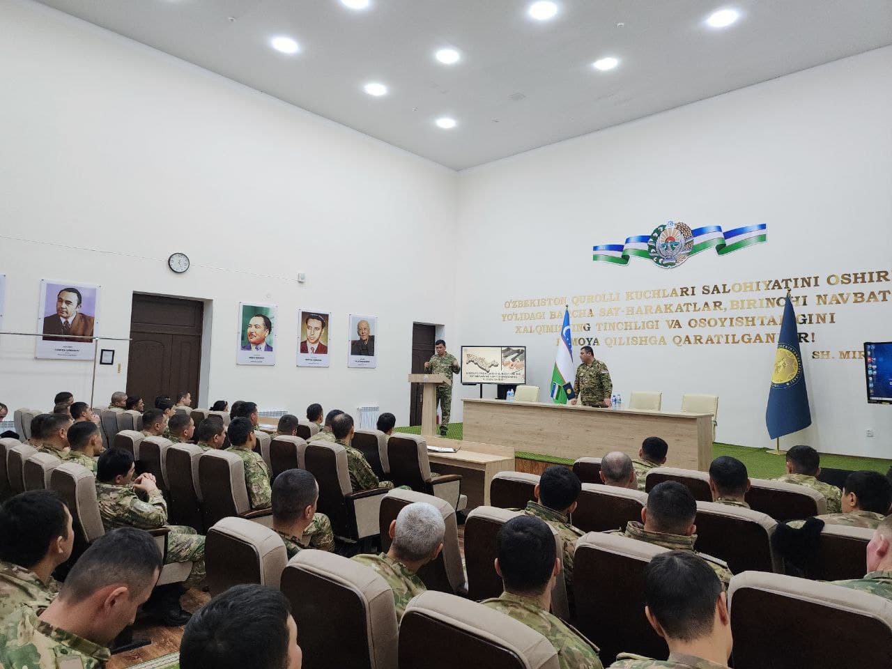 “Korrupsiyaga qarshi kurash — davlat va jamiyat yangilanishida muhim omil” mavzusida davra suhbati bo‘lib o‘tdi.