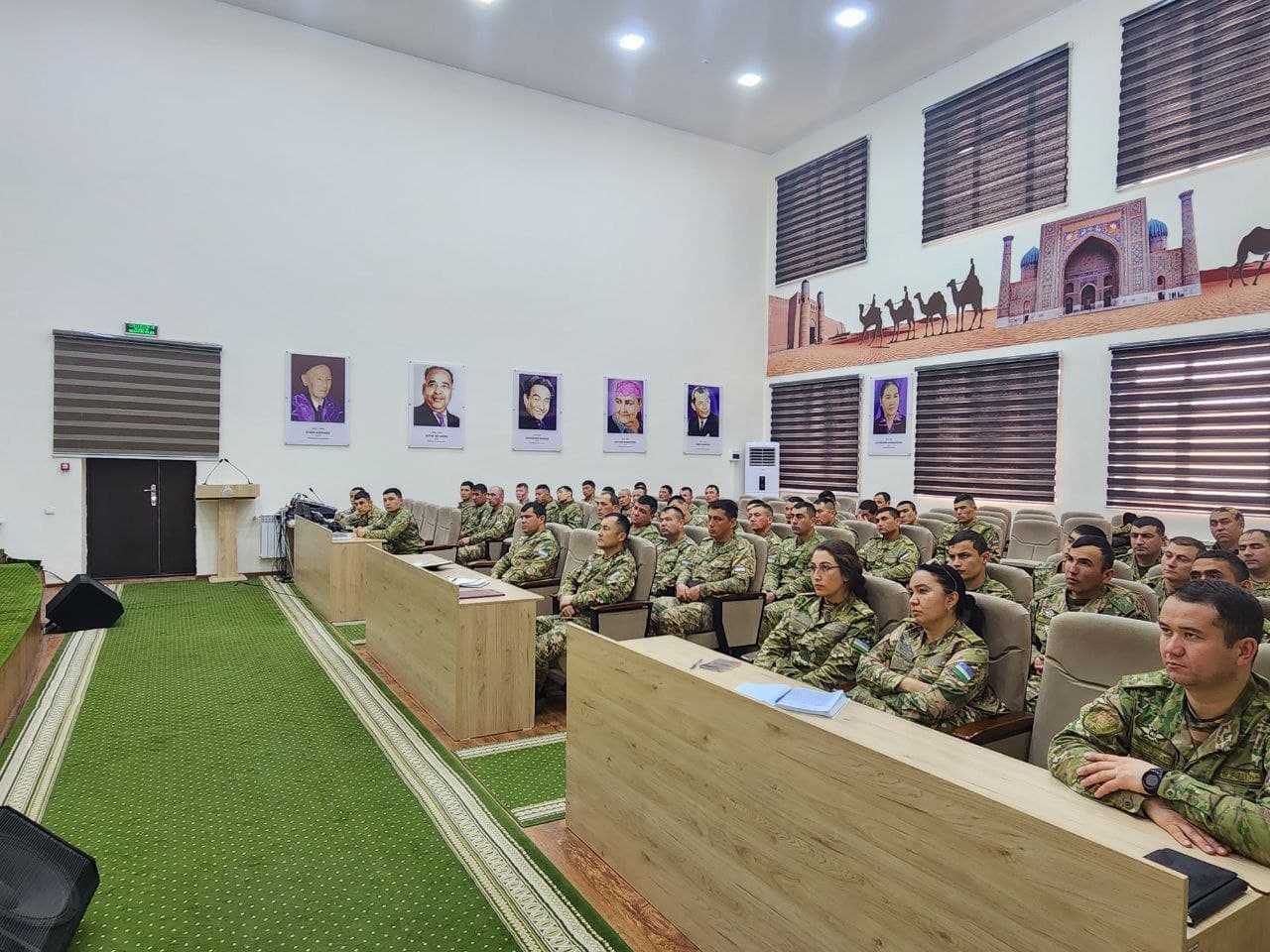 “Korrupsiyaga qarshi kurash — davlat va jamiyat yangilanishida muhim omil” mavzusida davra suhbati bo‘lib o‘tdi.