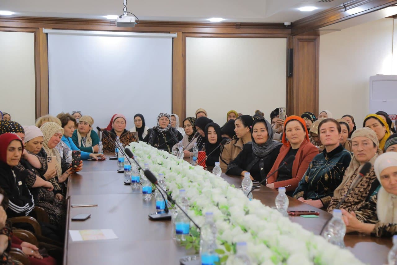 Bo‘stonliq tumanida “Men kuchli ayolman” maxsus profilaktik tadbirining 5-mavsumi boshlandi