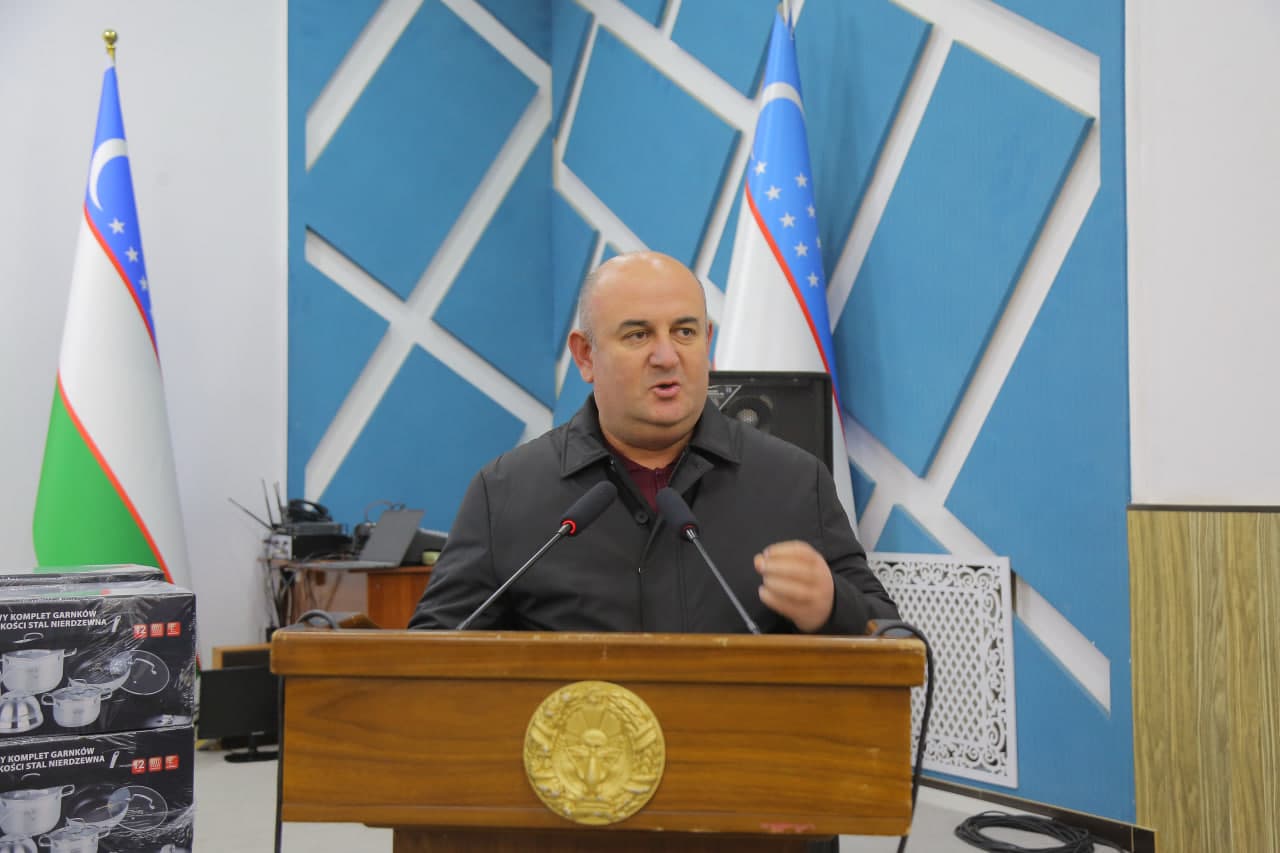 Ijtimoiy faol xotin-qizlarga bayram tuhfasi topshirildi