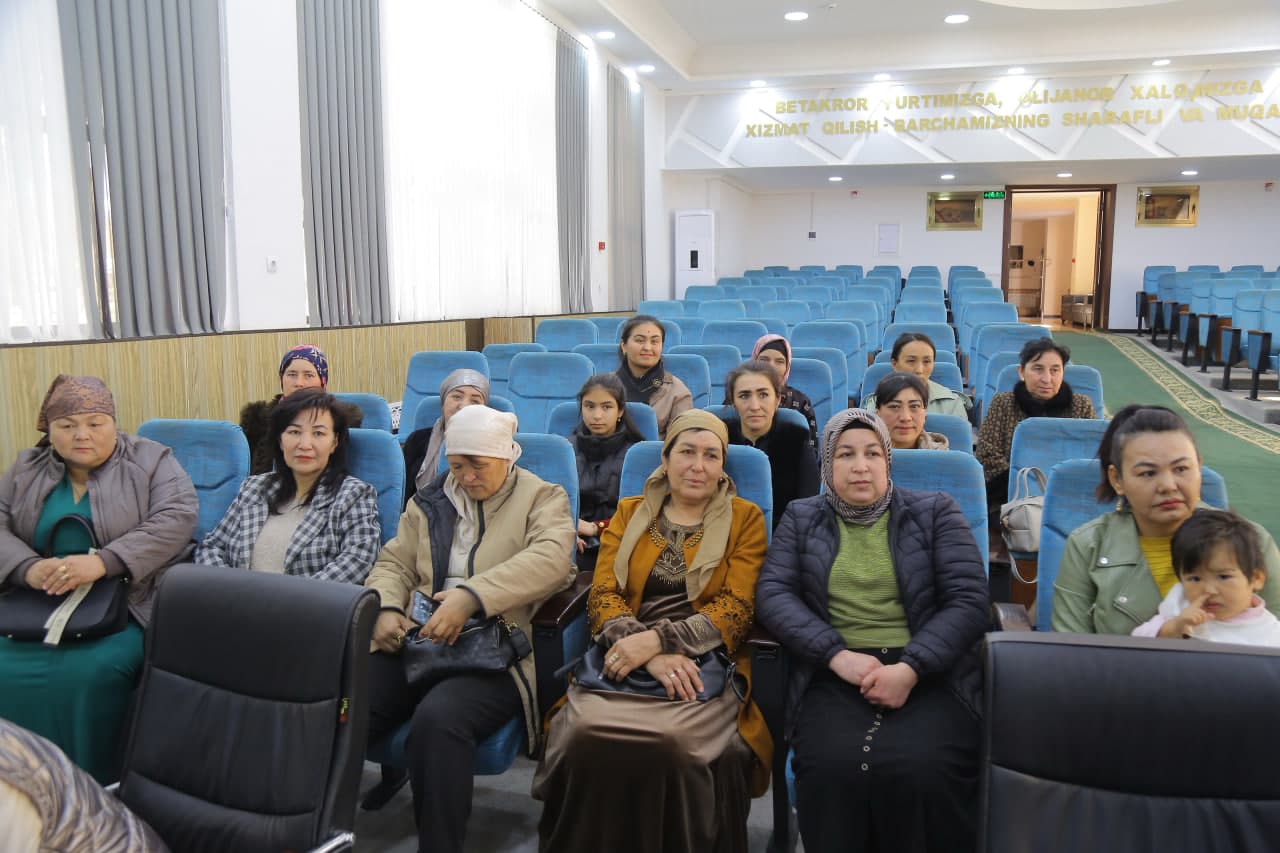 Xotin-qizlarga bayram sovg‘alari topshirildi