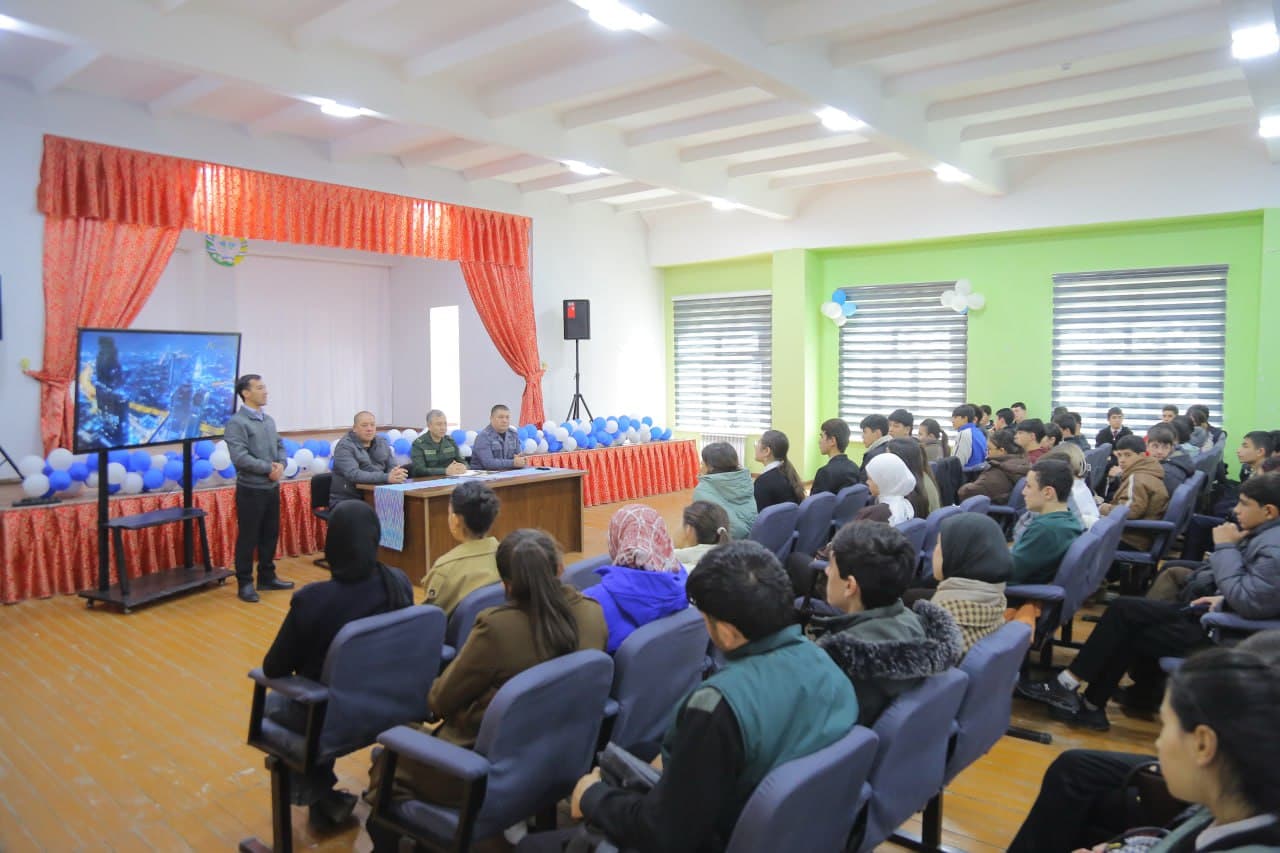 Yoshlar bilan ochiq muloqot tashkil etildi