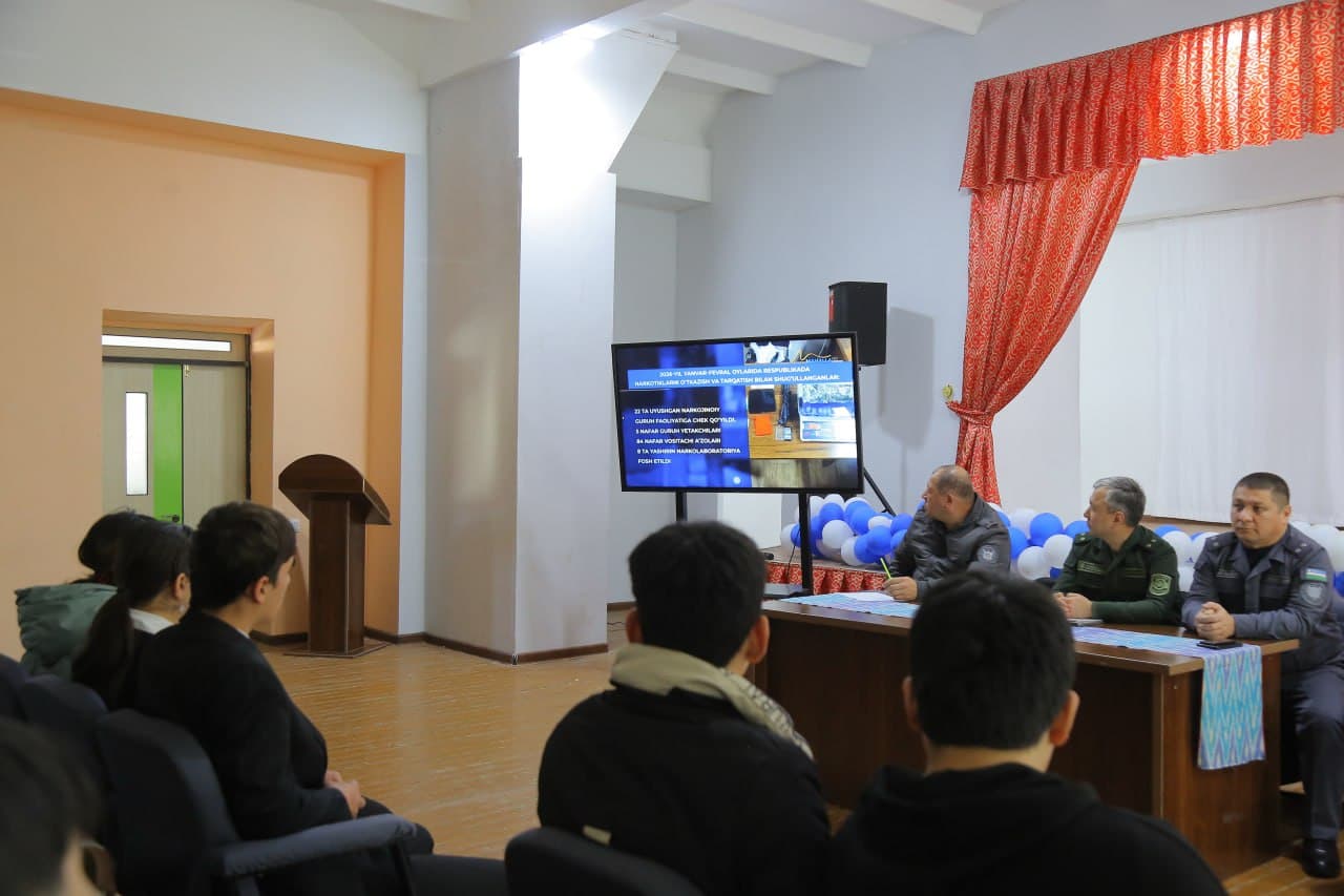 Yoshlar bilan ochiq muloqot tashkil etildi