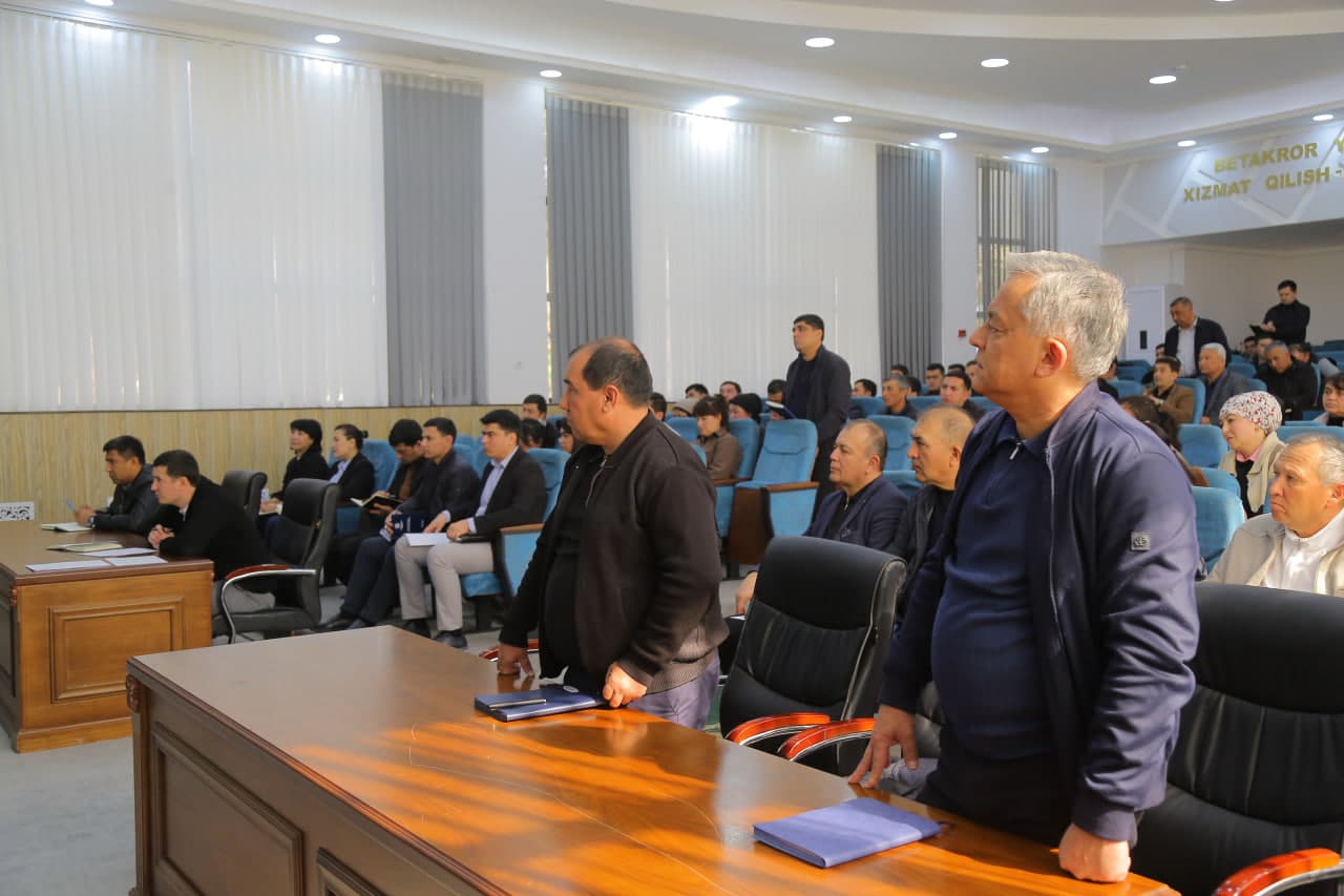 “Hokimlik soati”da aholi murojaatlari, tadbirkorlik va korrupsiyaga qarshi chora-tadbirlar muhokama qilindi
