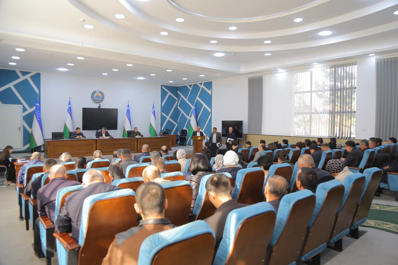 “Hokimlik soati”da aholi murojaatlari, tadbirkorlik va korrupsiyaga qarshi chora-tadbirlar muhokama qilindi
