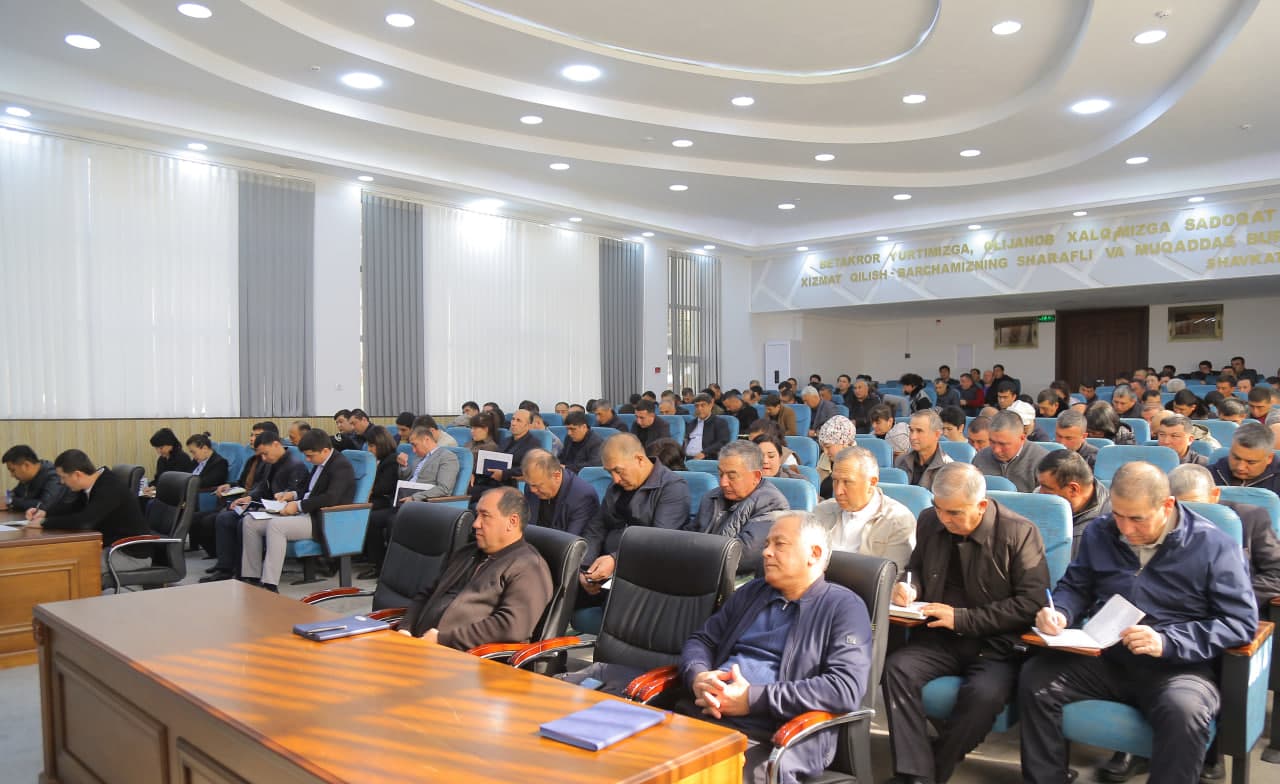 “Hokimlik soati”da aholi murojaatlari, tadbirkorlik va korrupsiyaga qarshi chora-tadbirlar muhokama qilindi