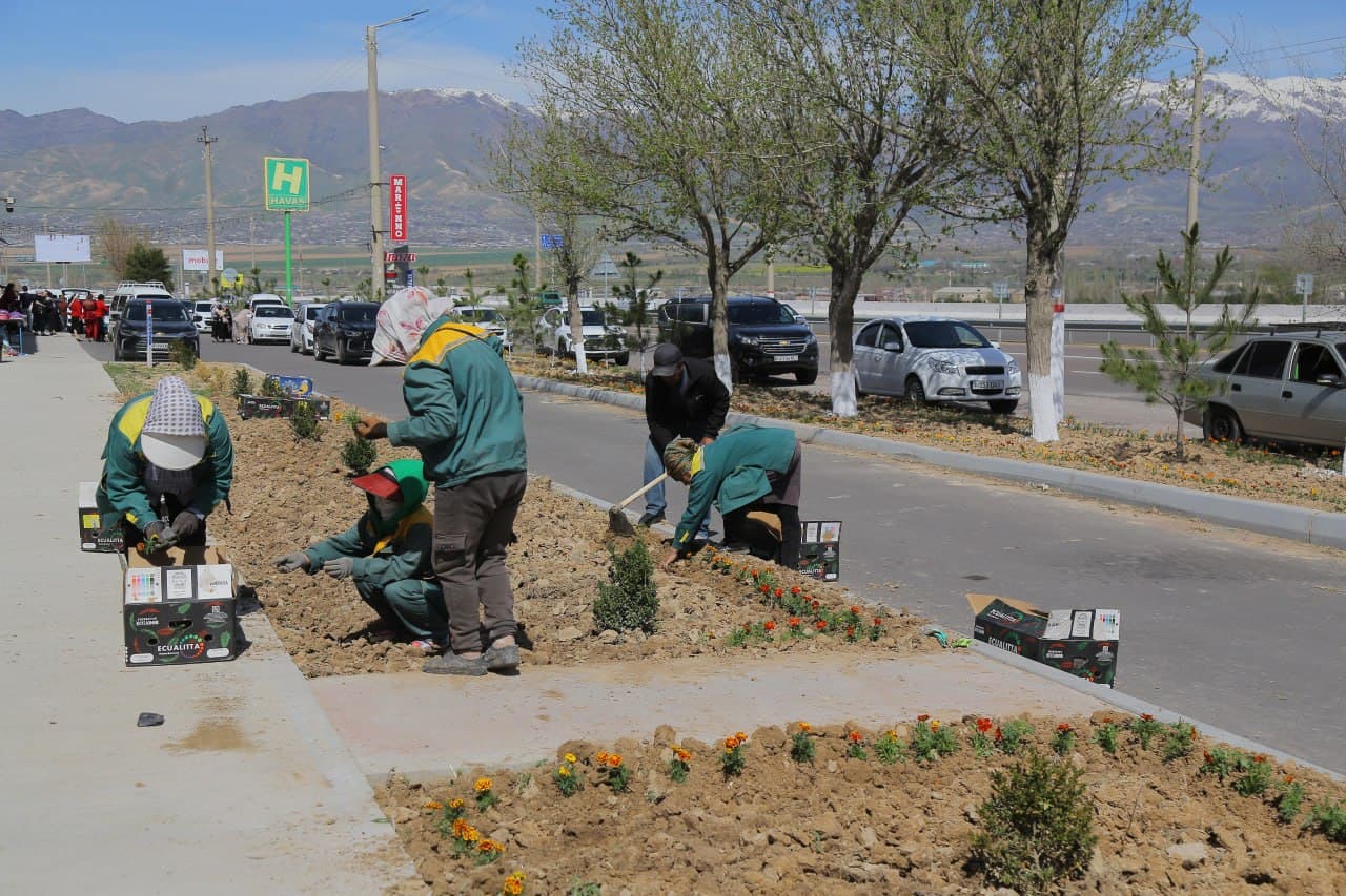 Bo‘stonliq tumanida ekologik muhitni yaxshilashga qaratilgan keng ko‘lamli ishlar davom etmoqda