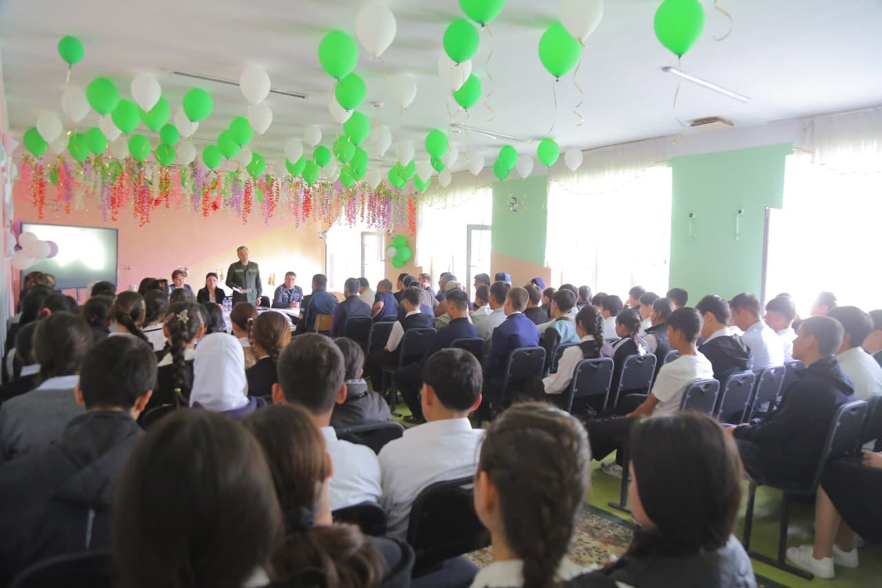 “Pargos” MFY hududida yoshlar bilan ochiq muloqot tashkil etildi