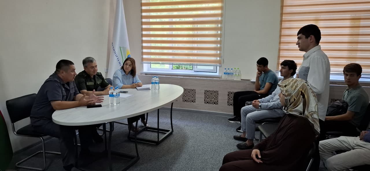 Yoshlar bilan ochiq muloqot: sun’iy intellekt va kelajak loyihalari muhokama qilindi
