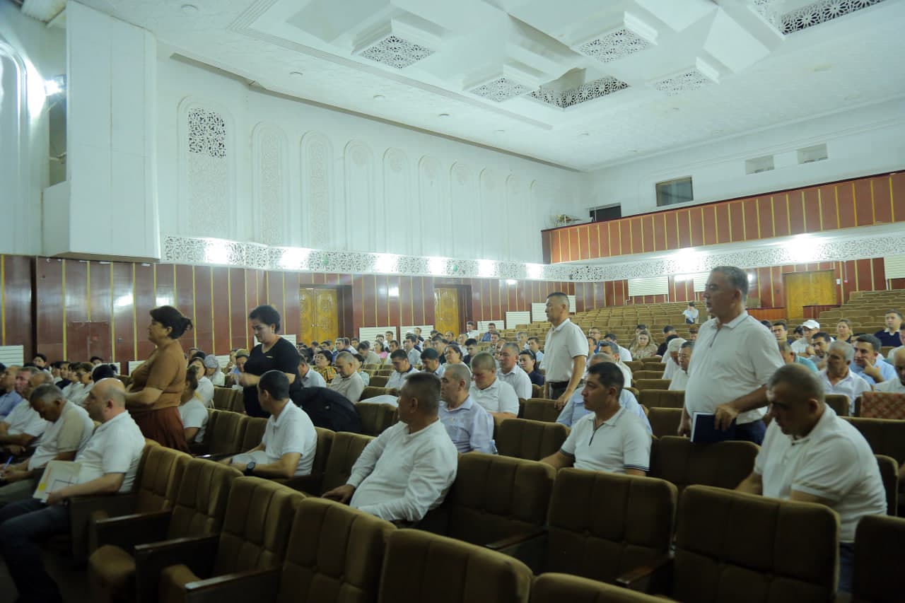 Respublika ishchi guruhi ishtirokida mahallalar faoliyati muhokama qilindi