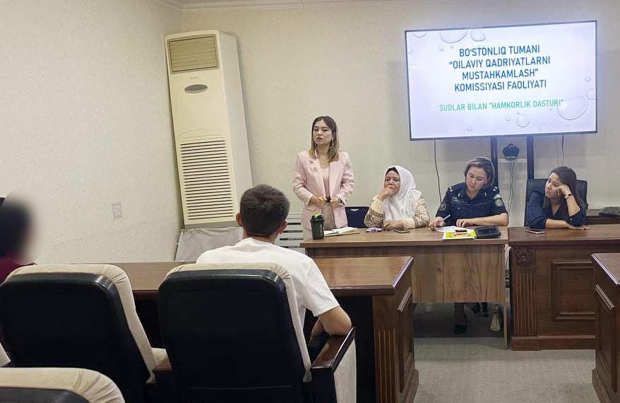 Ajrim yoqasidagi va nizoli oilalar bilan profilaktik uchrashuv o‘tkazildi