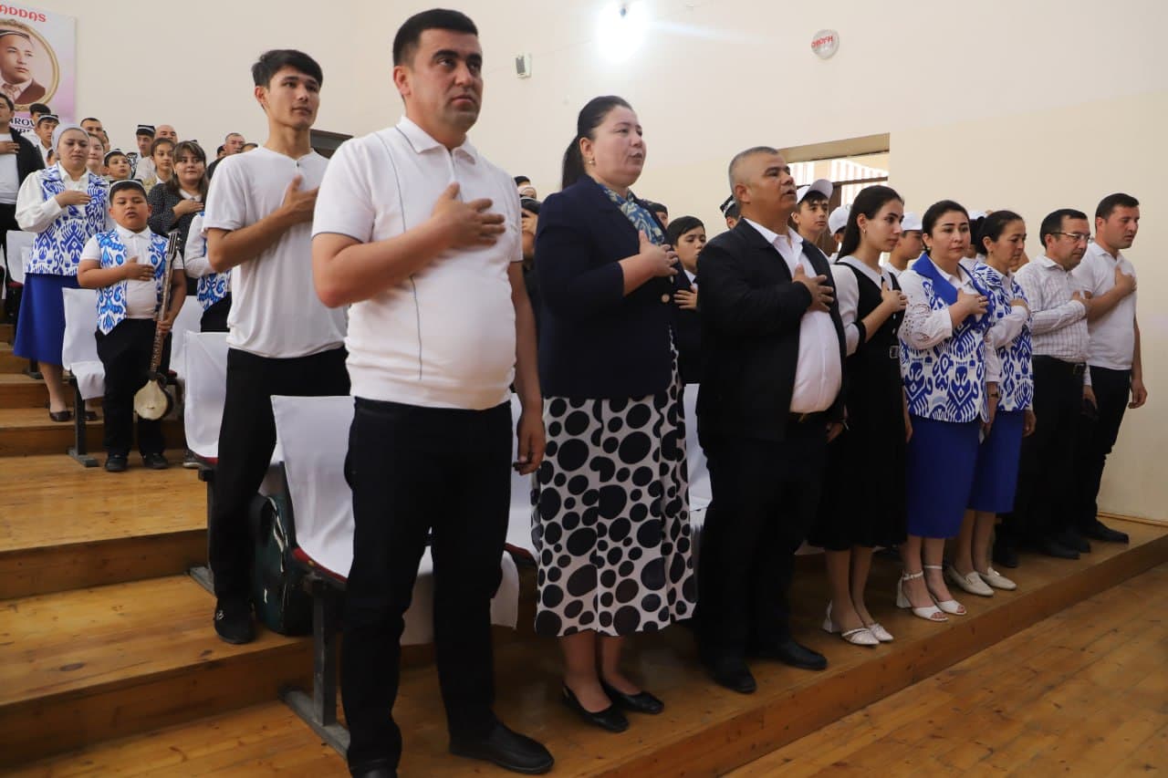 "IQTIDOR" MAKTAB ANSAMBLI TANLOVI IQTIDORLARNI SARALAMOQDA