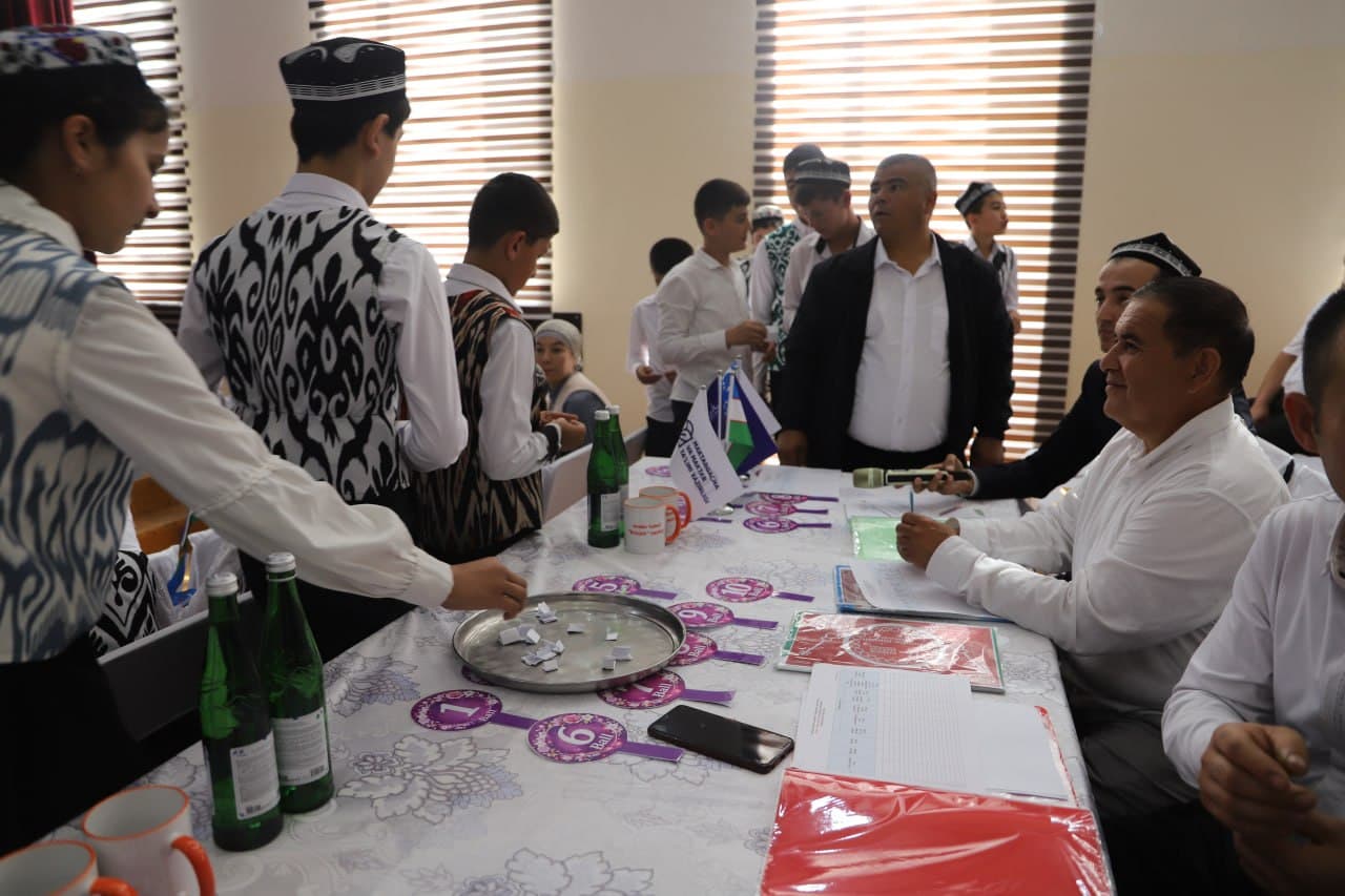 "IQTIDOR" MAKTAB ANSAMBLI TANLOVI IQTIDORLARNI SARALAMOQDA