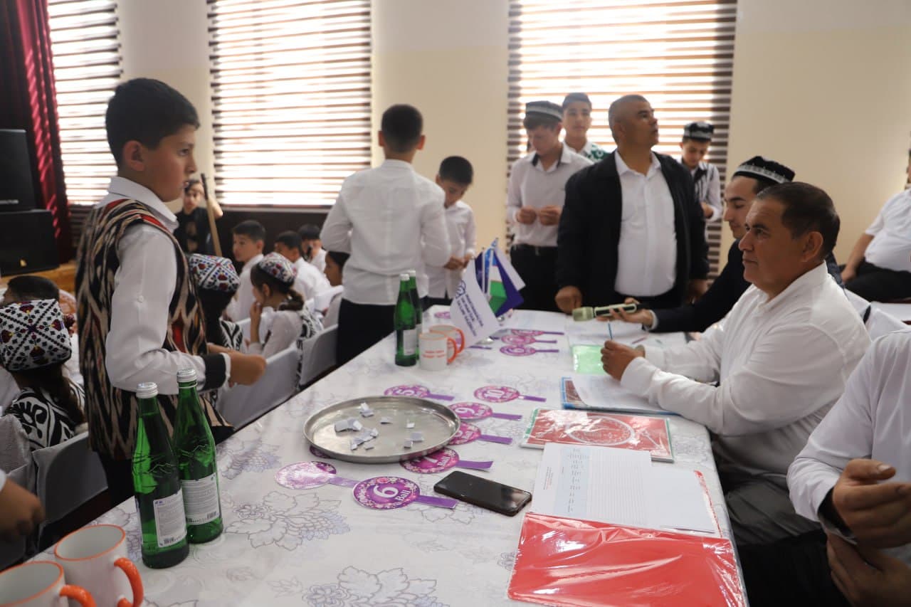 "IQTIDOR" MAKTAB ANSAMBLI TANLOVI IQTIDORLARNI SARALAMOQDA