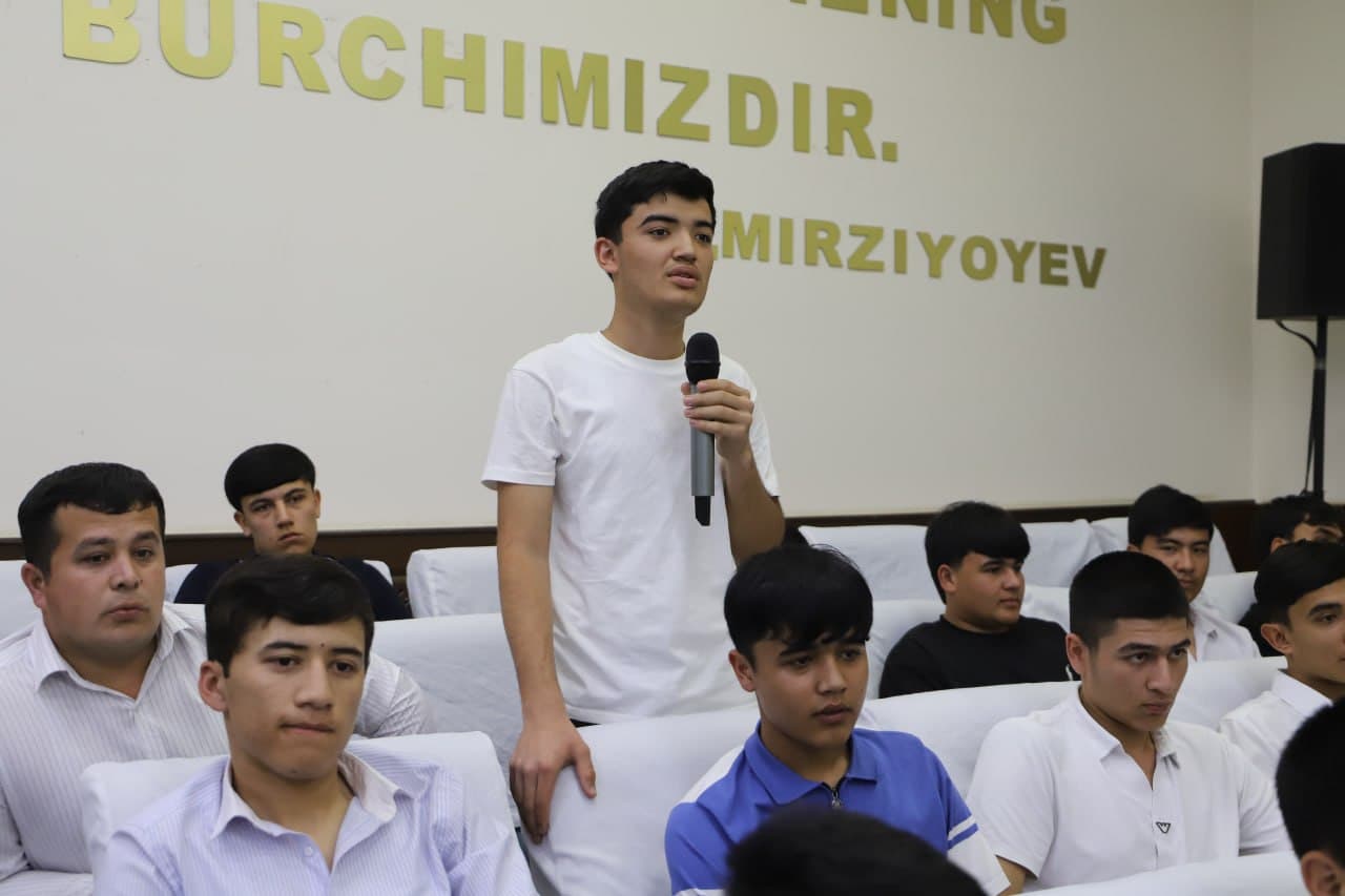 Jondor tumanida “Rahbar va yoshlar” uchrashuvi o‘tkazildi