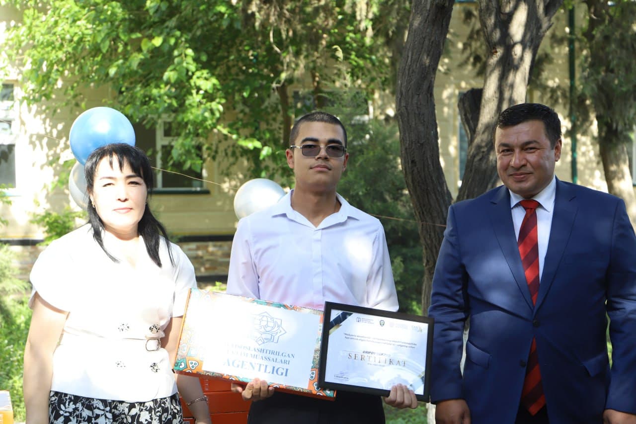 Jondor tumanidagi barcha umumta’lim maktablarida “Yuksak ma’rifatli avlod-Uchinchi Renessans poydevori!” shiori ostida “So‘nggi qo‘ng‘iroq” tadbirlari bo‘lib o‘tdi.
