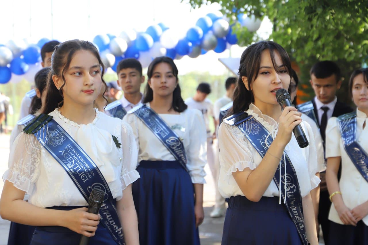 Jondor tumanidagi barcha umumta’lim maktablarida “Yuksak ma’rifatli avlod-Uchinchi Renessans poydevori!” shiori ostida “So‘nggi qo‘ng‘iroq” tadbirlari bo‘lib o‘tdi.