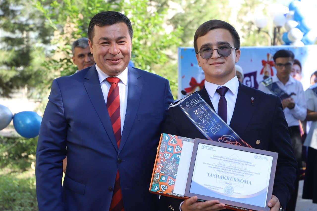 Jondor tumanidagi barcha umumta’lim maktablarida “Yuksak ma’rifatli avlod-Uchinchi Renessans poydevori!” shiori ostida “So‘nggi qo‘ng‘iroq” tadbirlari bo‘lib o‘tdi.