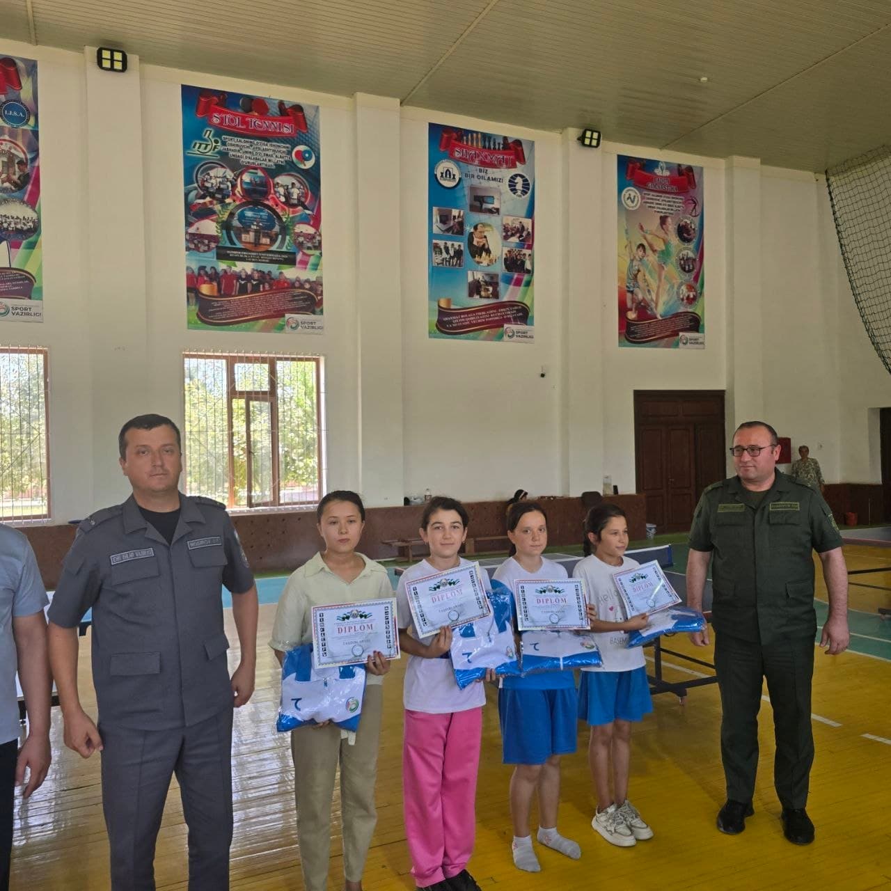 Jondorda yosh sportchilarga sport formalari tantanali ravishda topshirildi