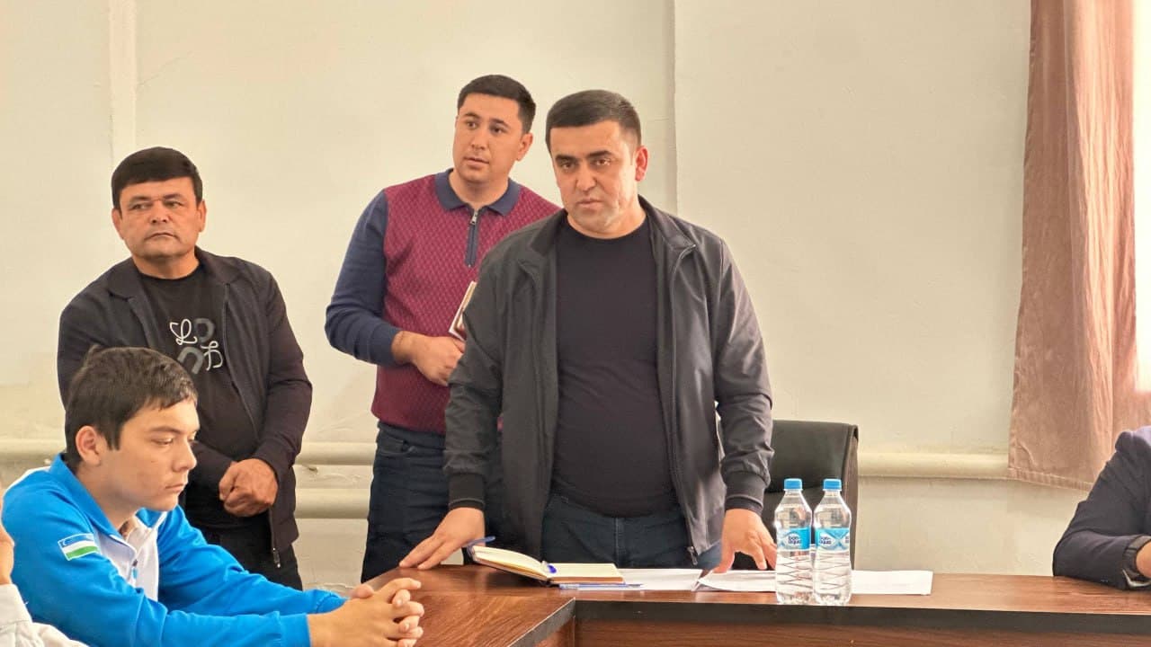 JONDOR TUMAN HOKIMI JAMSHID XUDOYEV 1-SPORT MAKTABIDA YOSHLAR BILAN UCHRASHDI