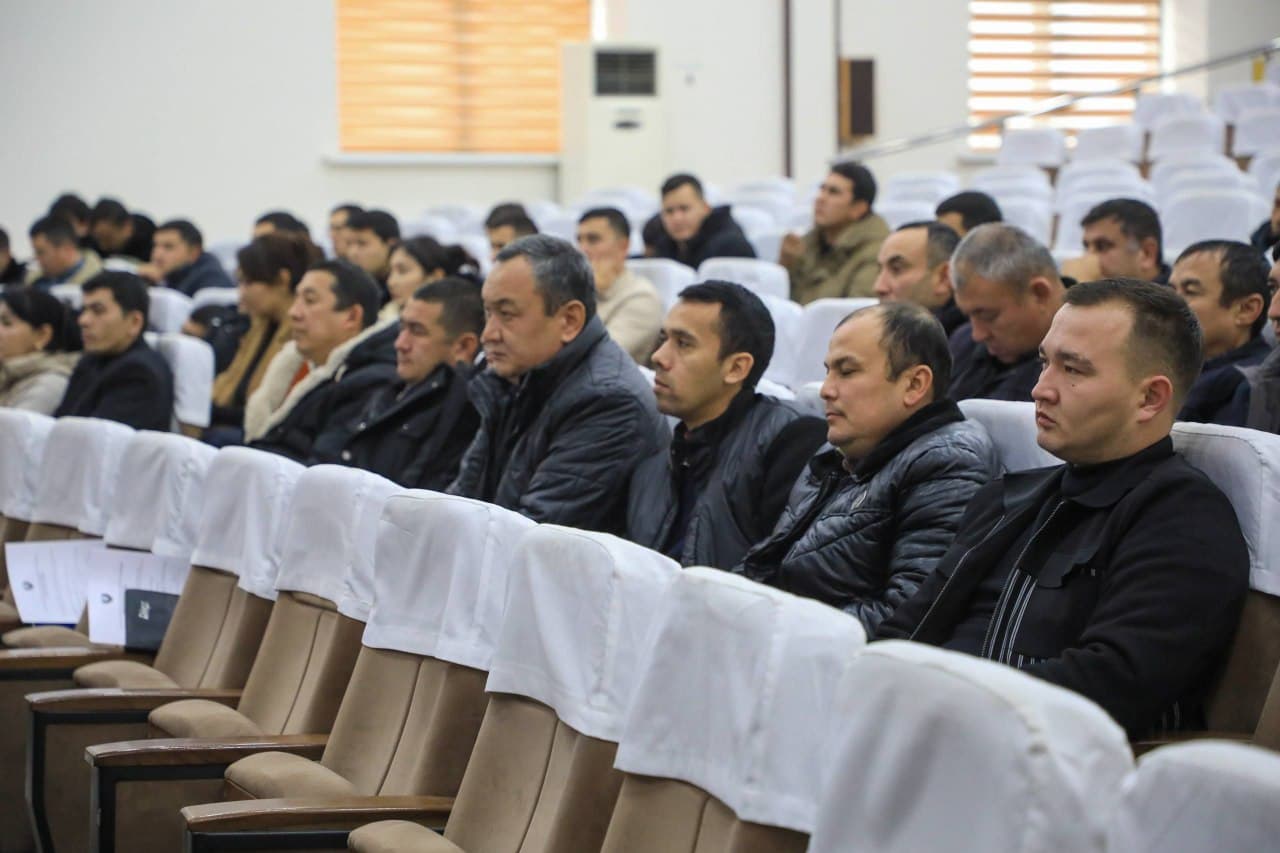 O‘rta Chirchiq tumani hokimligida Aholi va qishloq xo‘jaligini ro‘yxatga olish bo‘yicha o‘quv seminari
