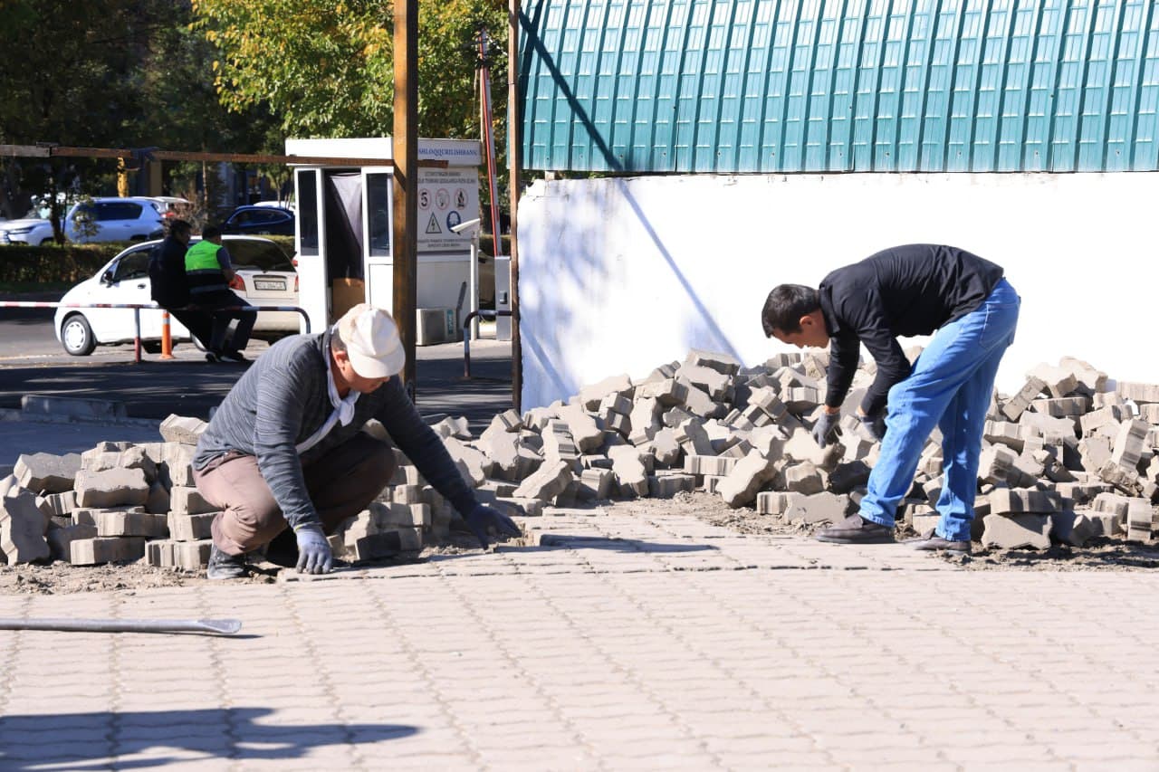 Миробод деҳқон бозори атрофи янгиланмоқда