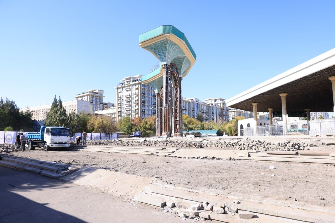 Миробод деҳқон бозори атрофи янгиланмоқда