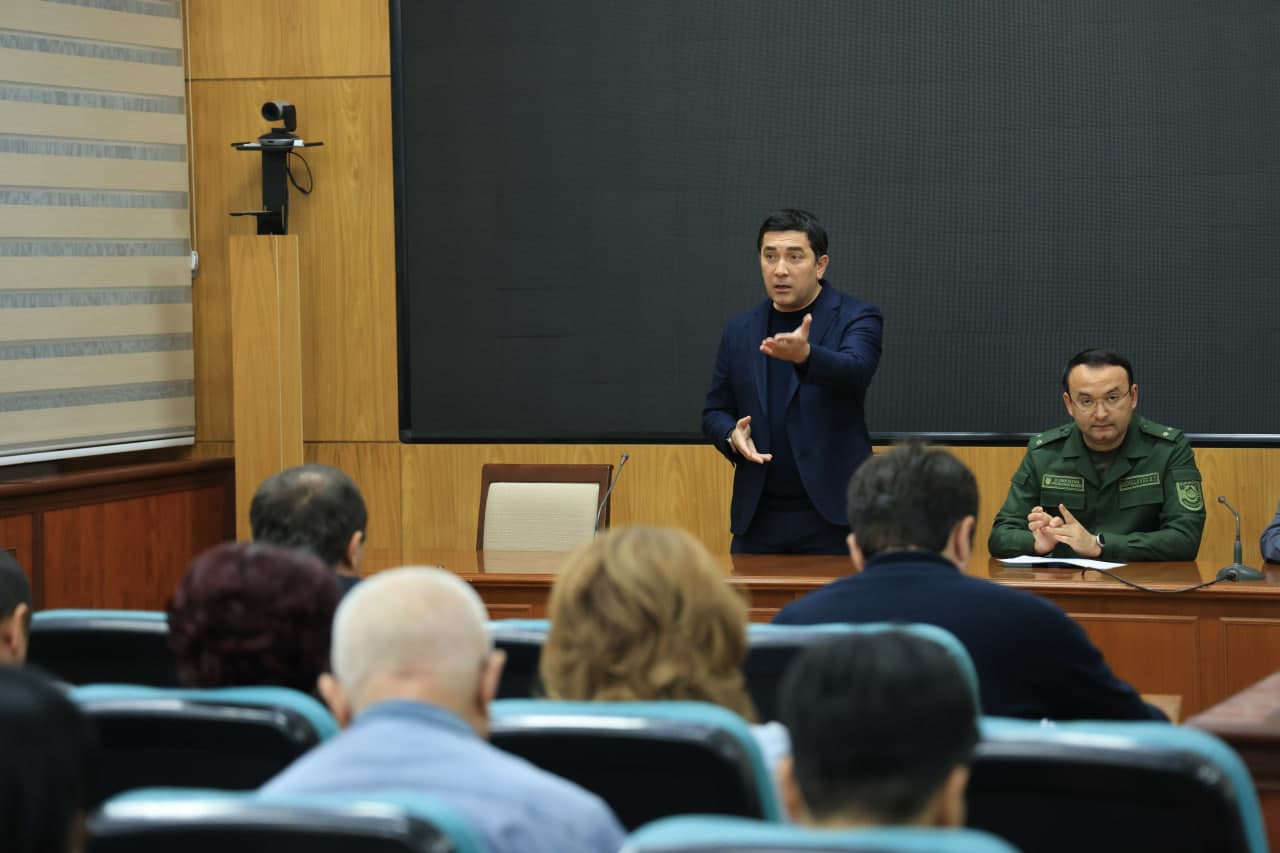 Миробод туманида кўкаламзорлаштириш ишларини ташкил этишга бағишланган йиғилиш ўтказилди