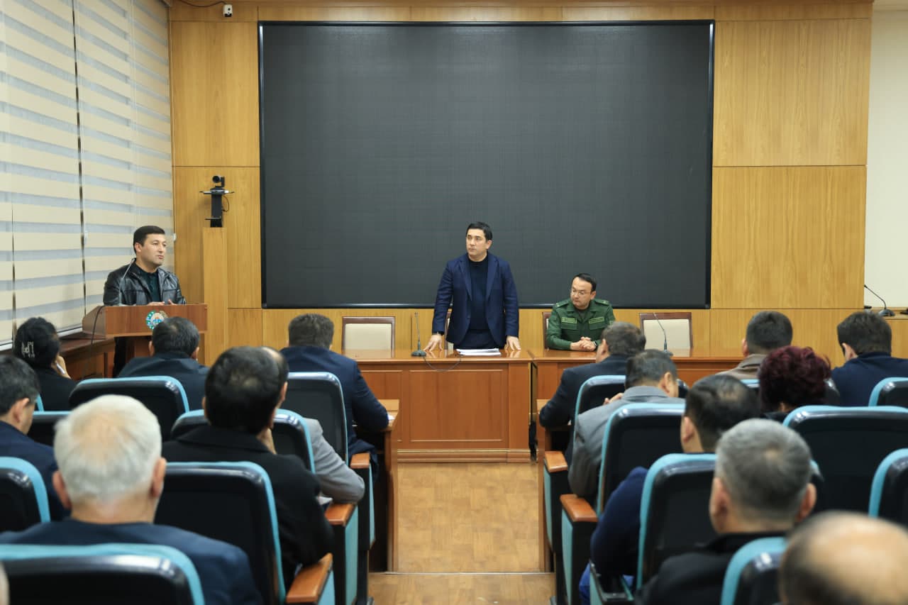 Миробод туманида кўкаламзорлаштириш ишларини ташкил этишга бағишланган йиғилиш ўтказилди