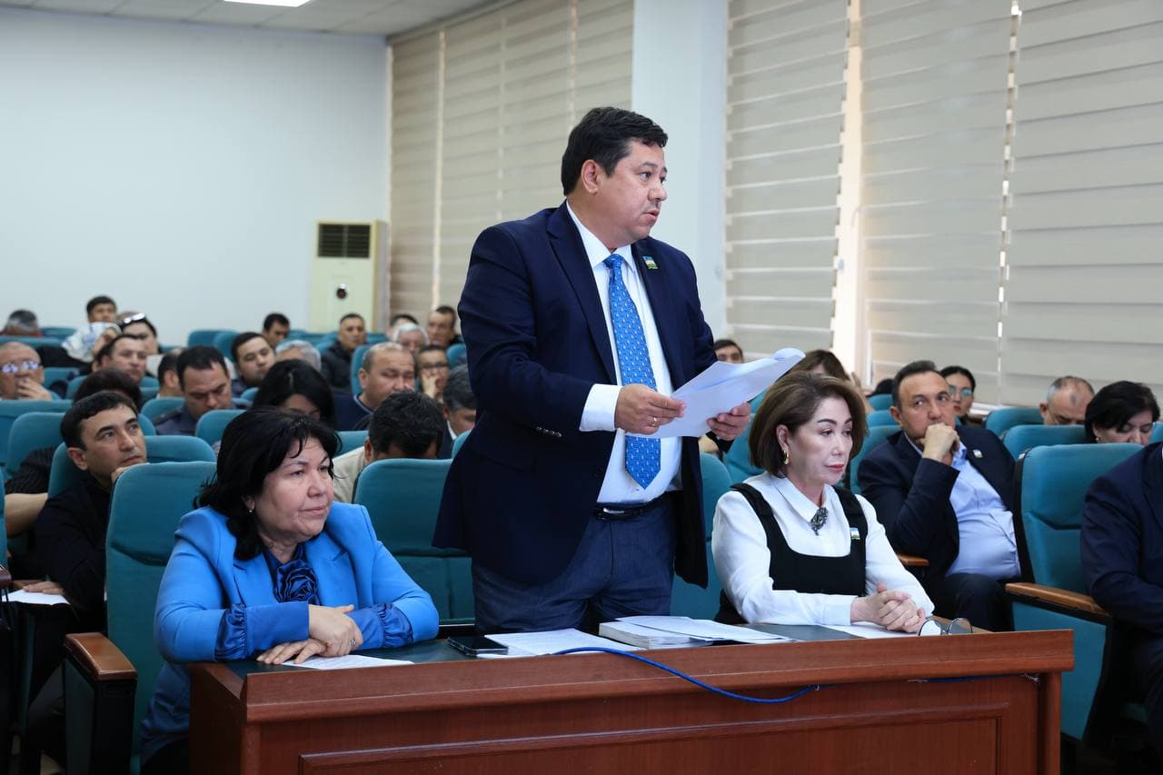 Состоялась очередная сессия Мирабадского районного Кенгаша народных депутатов