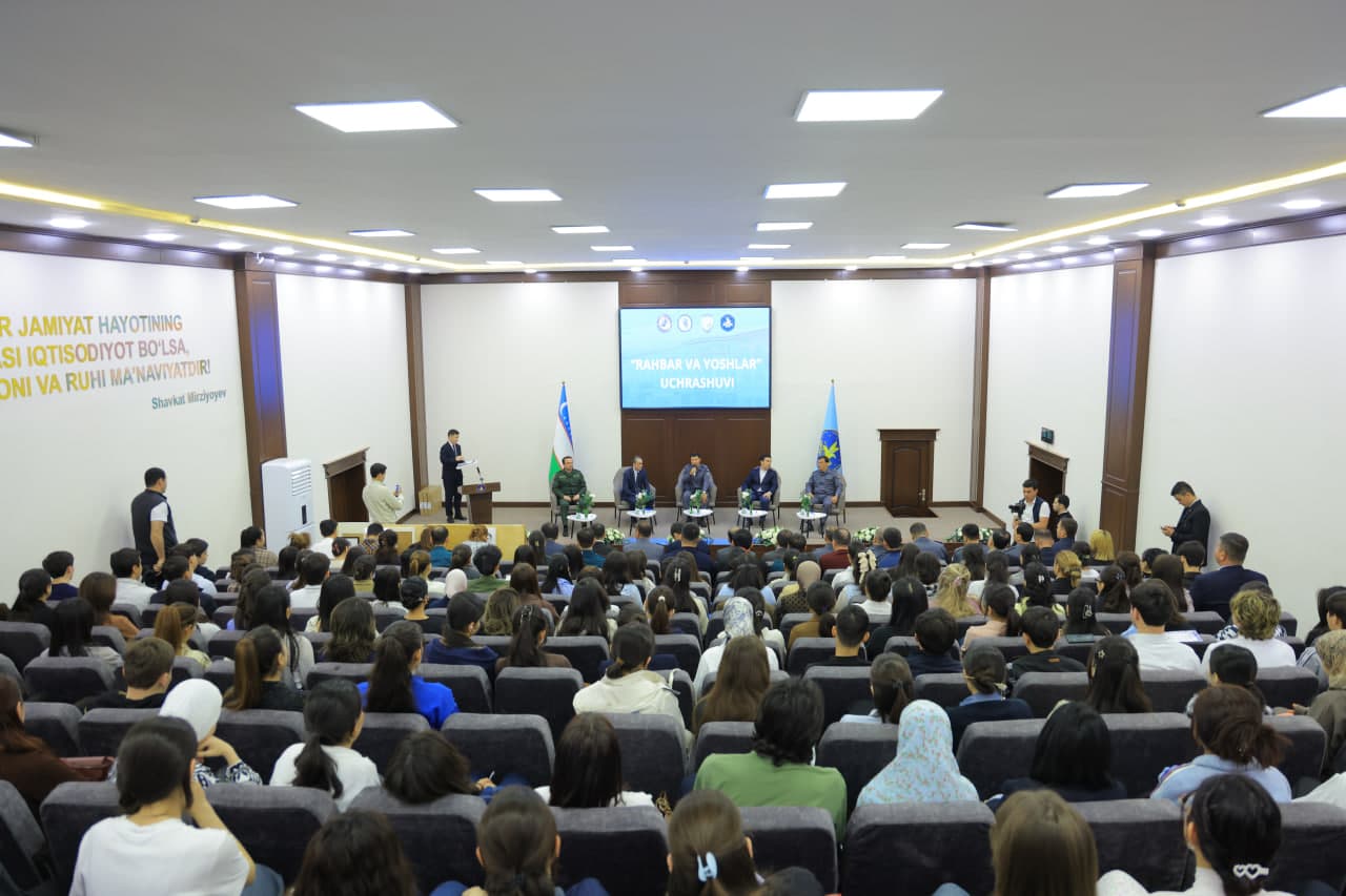 Встреча "Руководитель и молодежь" прошла на высоком уровне