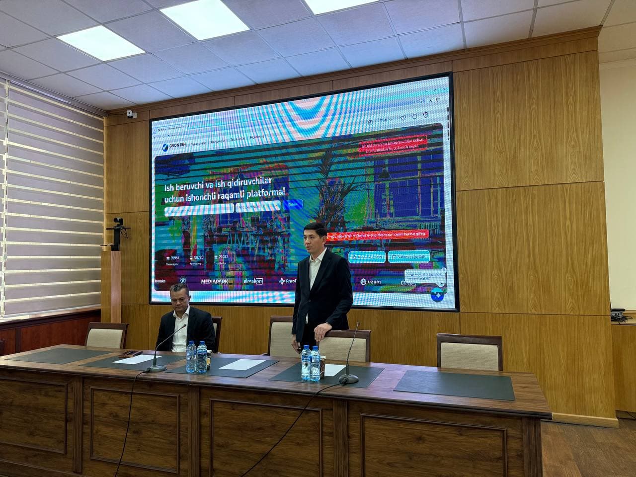 Mirobod tumanida Oson-ish.uz platformasi yuzasidan seminar tashkil etildi
