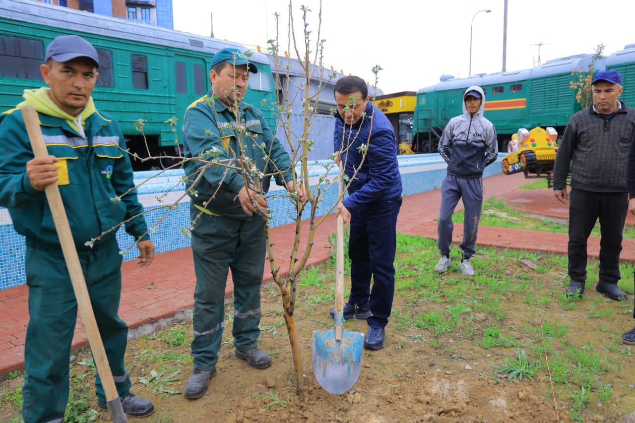 Mirobod tumanida “Yashil makon” umummilliy loyihasi doirasida amaliy ishlar izchil davom etmoqda