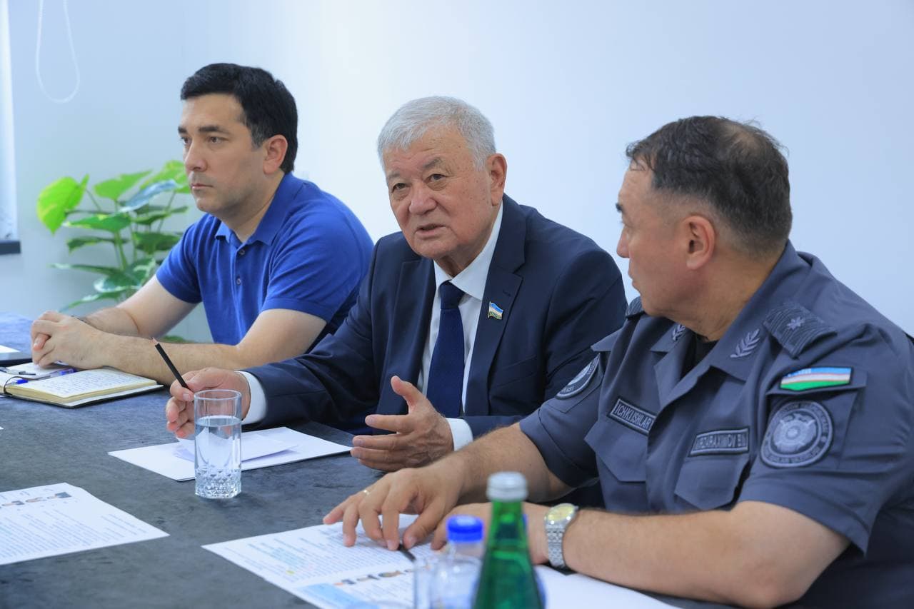 В Мирабадском районе продолжается изучение работы по созданию безопасной среды в махаллях