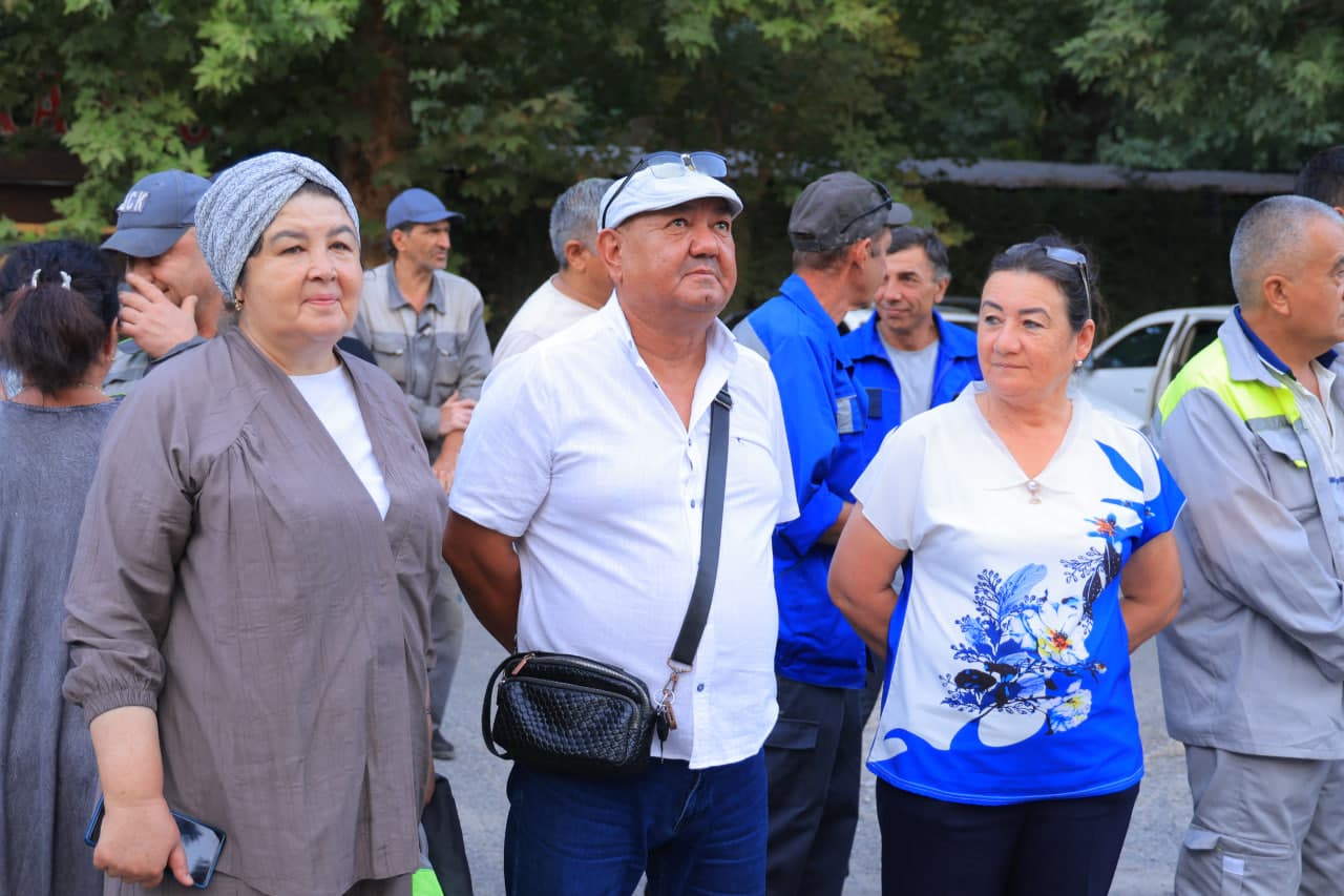 “Furqat” va “Fitrat” mahallalarida obodonlashtirish ishlari yuzasidan saf yig‘ini o‘tkazildi