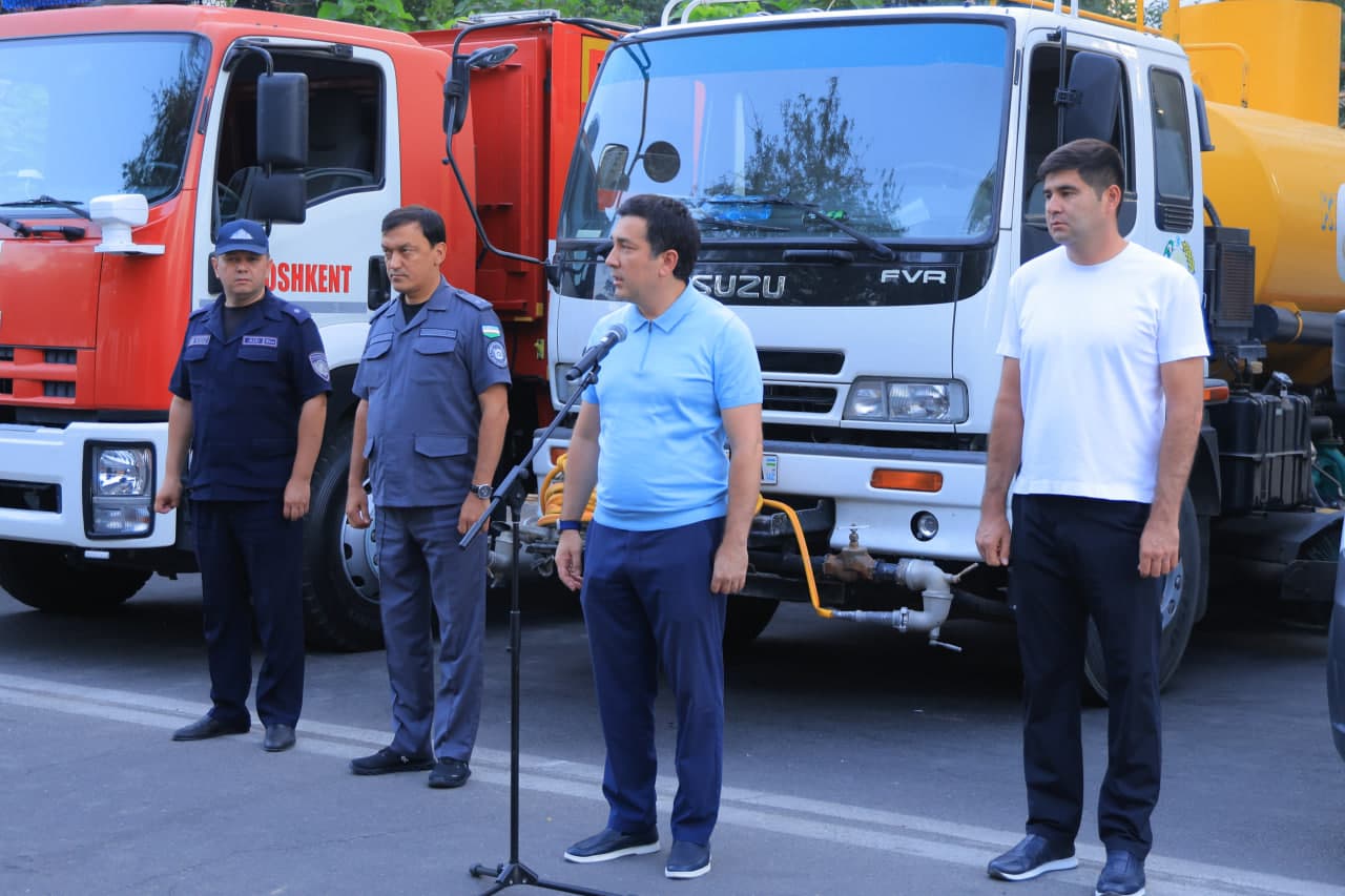 “Furqat” va “Fitrat” mahallalarida obodonlashtirish ishlari yuzasidan saf yig‘ini o‘tkazildi