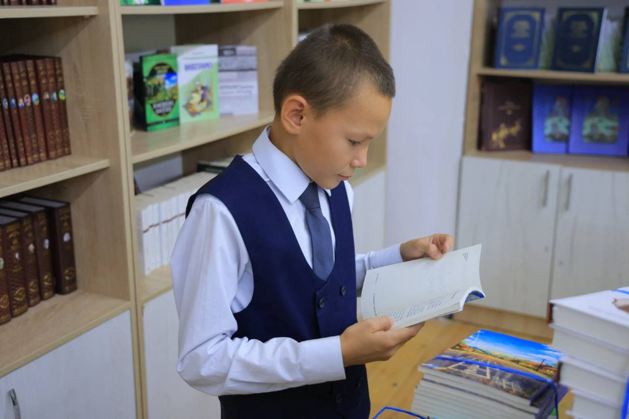 Bir maktabga — 1000 ta yangi kitob, g‘oya va imkoniyat!