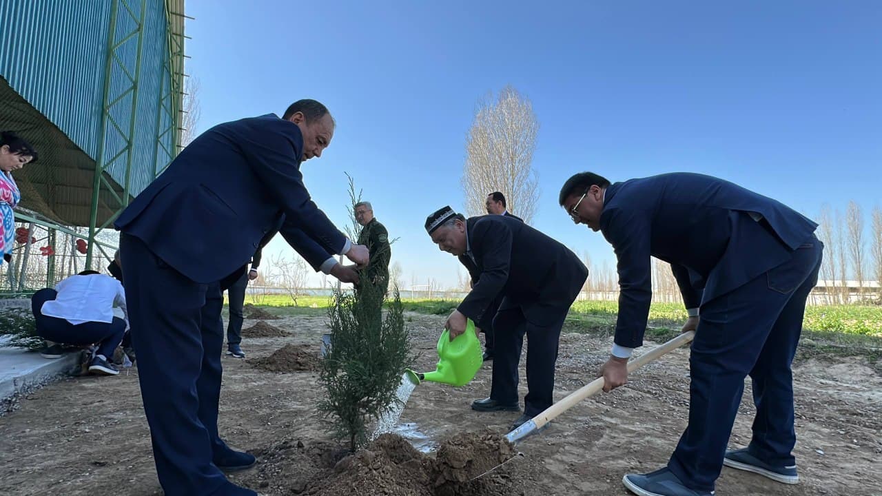 YANGIYO‘L TUMANIDA ZAMONAVIY SPORT MAYDONLARI FOYDALANISHGA TOPSHIRILDI