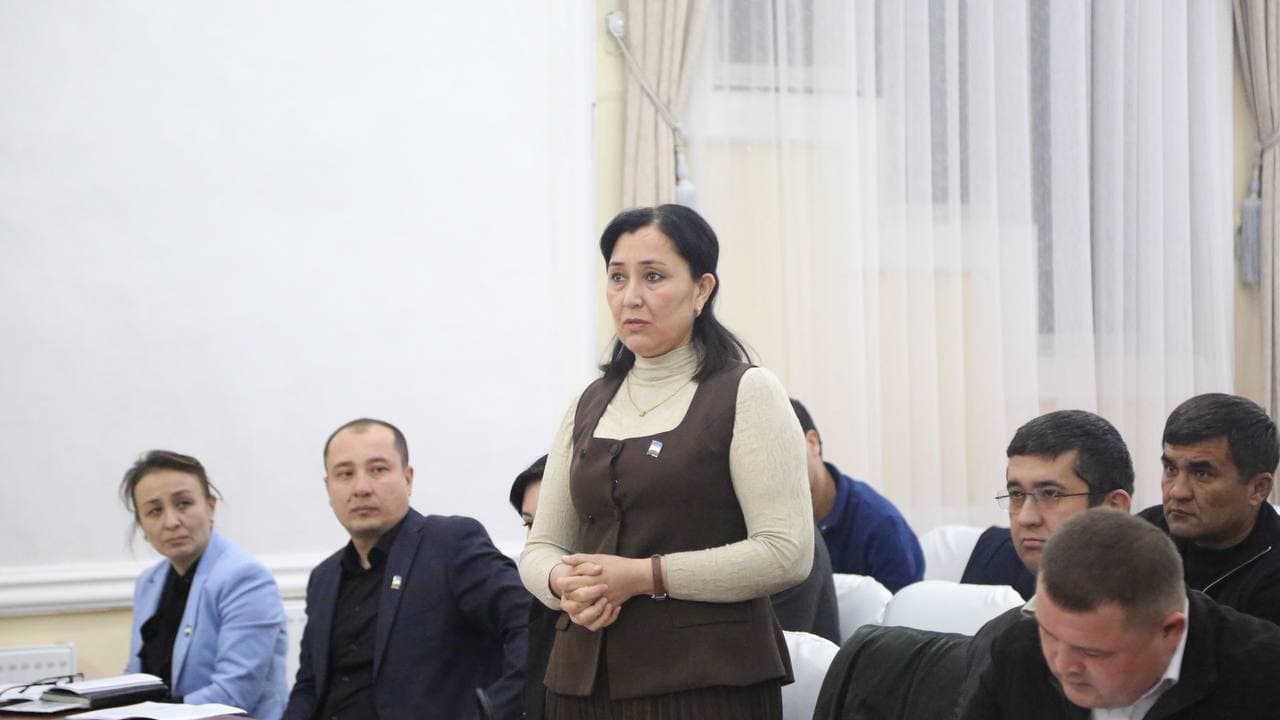 Xalq deputatlari Ohangaron shahar Kengashining navbatdagi yigirma to'rtinchi sessiyasi bo‘lib o‘tdi