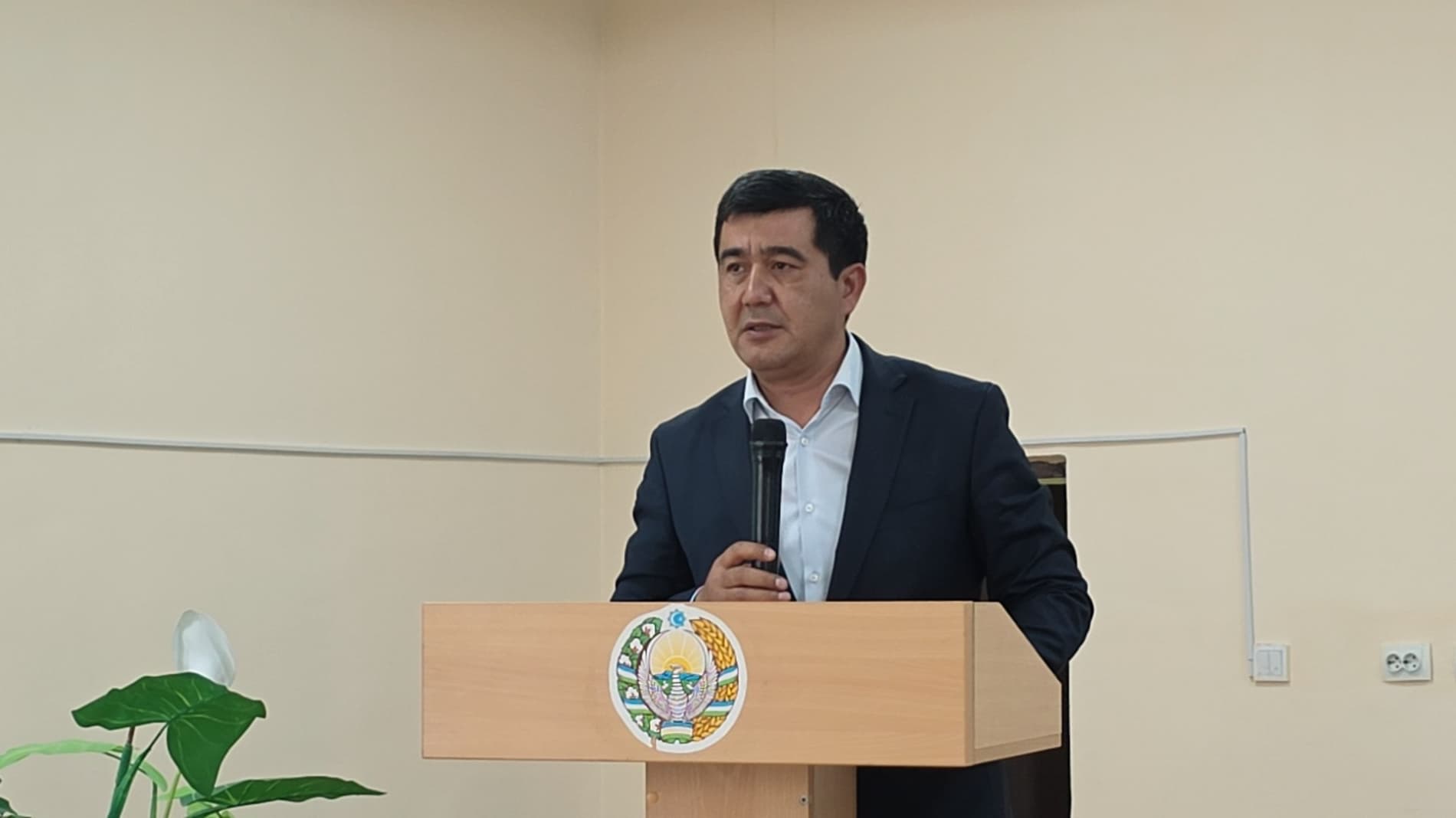 Ohangaron shahrida navbatdagi “Rahbar va yoshlar uchrashuvi” bo‘lib o‘tdi