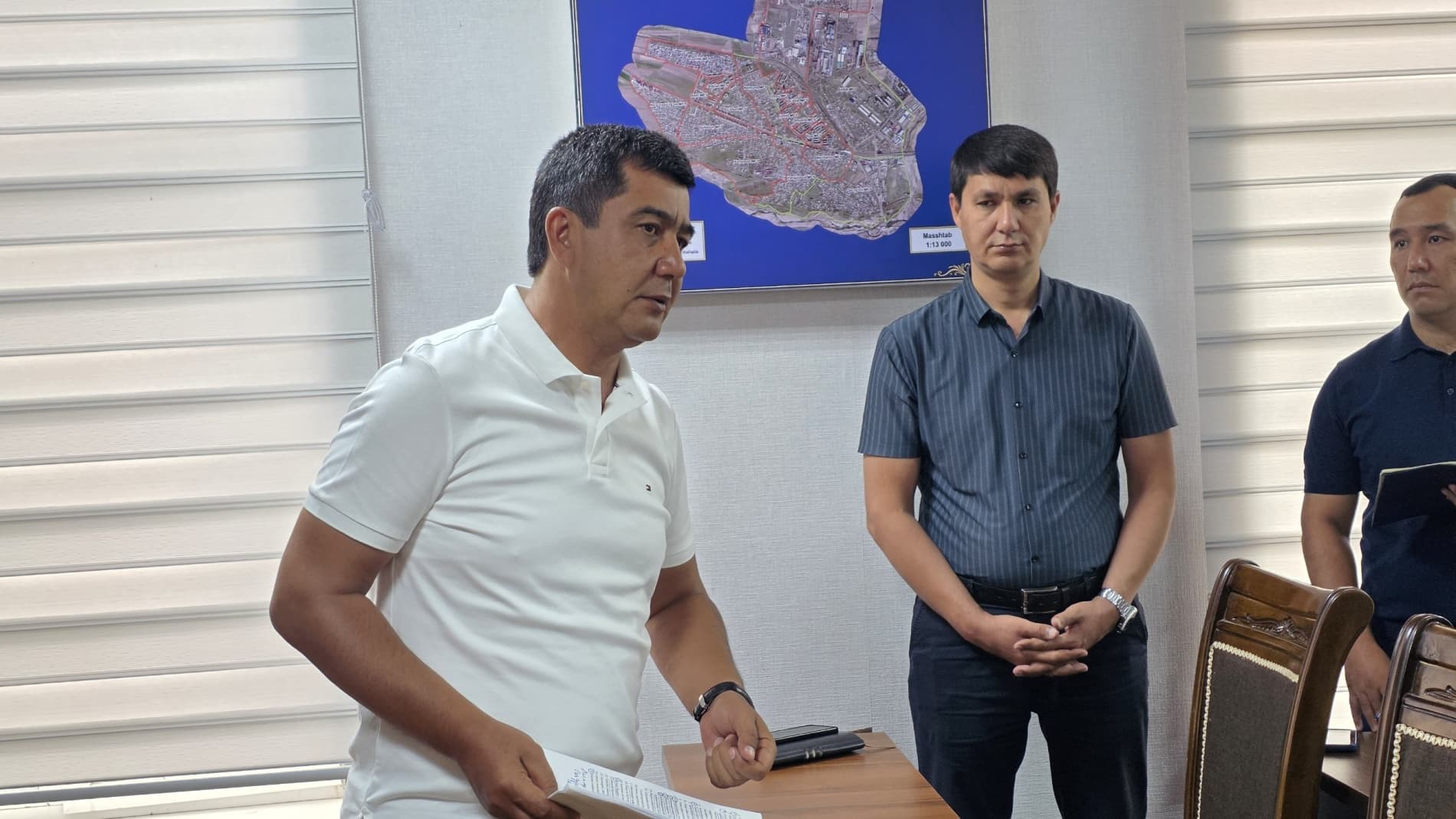 Shahar hokimi Sadriddin Shoqosimov boshchiligida korxona va tashkilotlar rahbarlari ishtirokida yig‘ilish bo‘lib o‘tdi