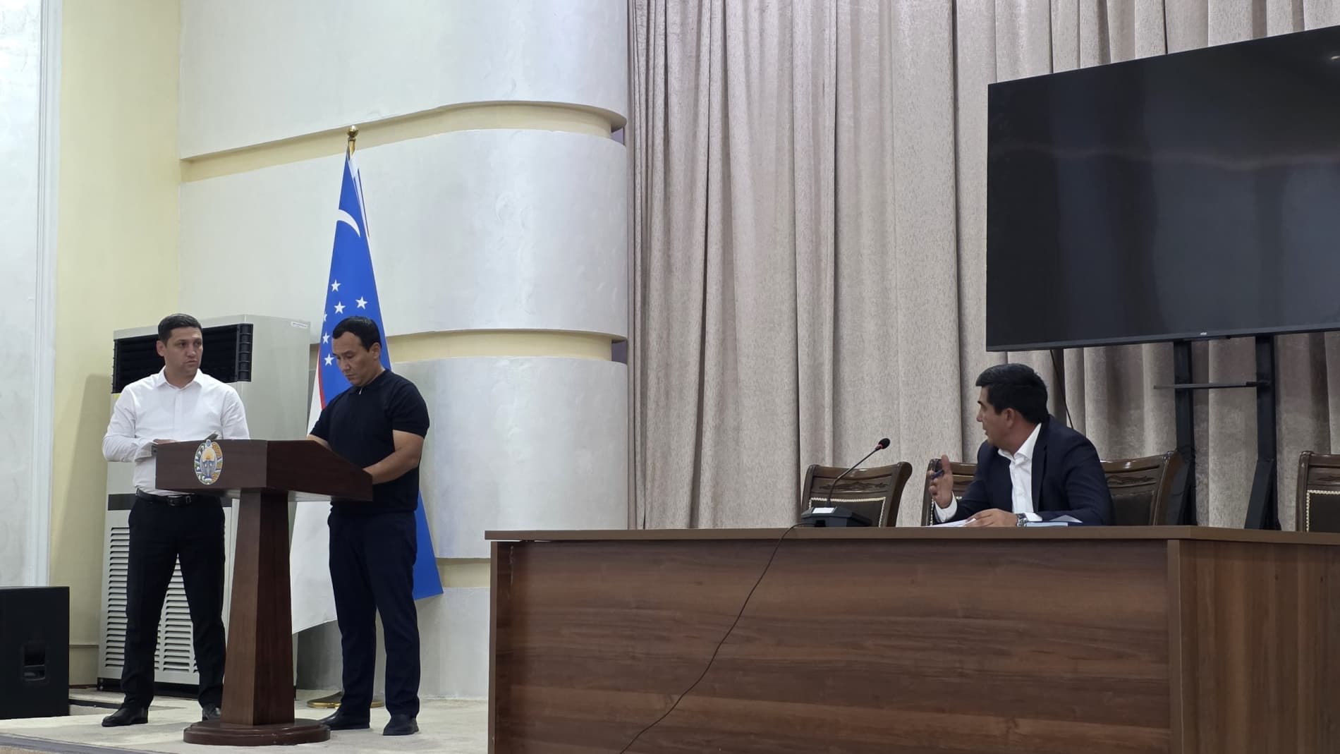 MUAMMOLAR, VAZIFALAR VA IJRO: SHAHAR HOKIMI TANQIDIY YIG‘ILISH O‘TKAZDI