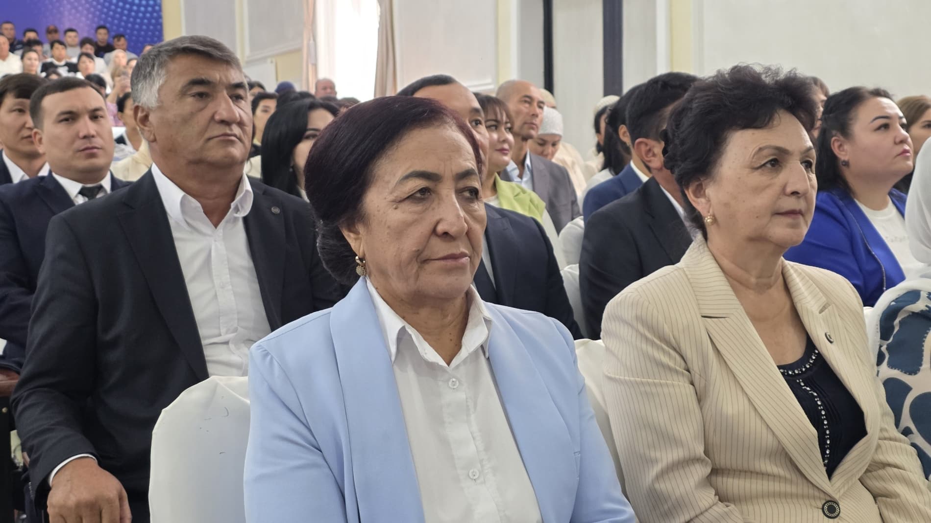 Ohangaron shahrida “O‘zbekiston Respublikasi mustaqilligining 35 yilligi” esdalik nishoni sohiblari taqdirlandi