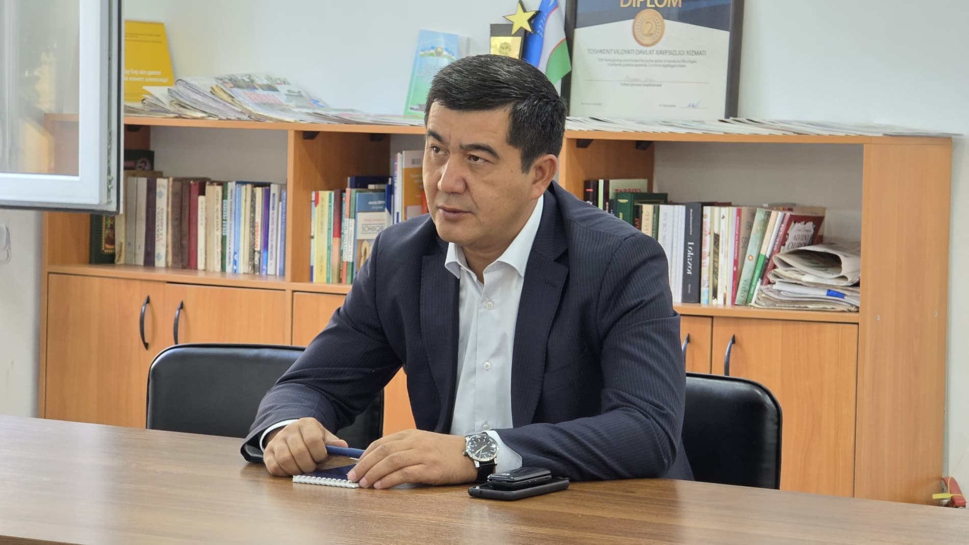 Shahar hokimi Sadriddin Shoqosimov "Baxt" mahallasida bo‘lib, mahalla "yettiligi", mas’ul rahbarlar hamda hududga xizmat ko‘rsatuvchi Boshqaruv servis kompaniyasi (BSK) vakillari ishtirokida muloqot o‘tkazdi.