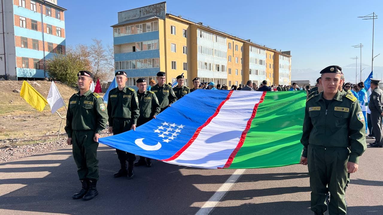 Bir vatan, bir el, bir bayroq!