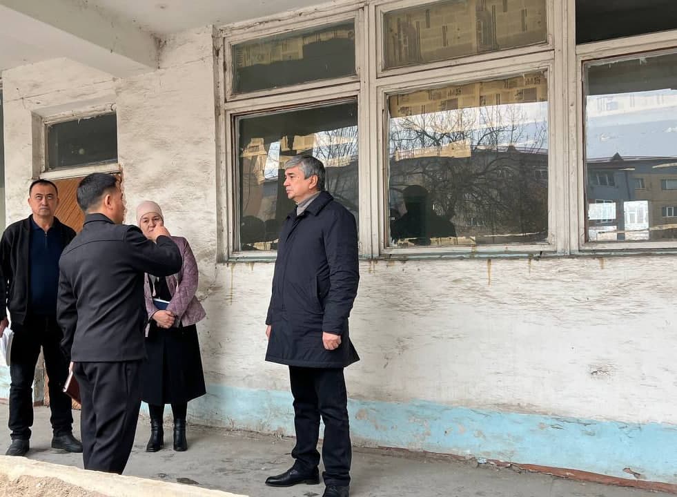 Ohangaron tumani hokimi Bahromjon Norqobilov "Nurobod" mahallasida bo‘ldi