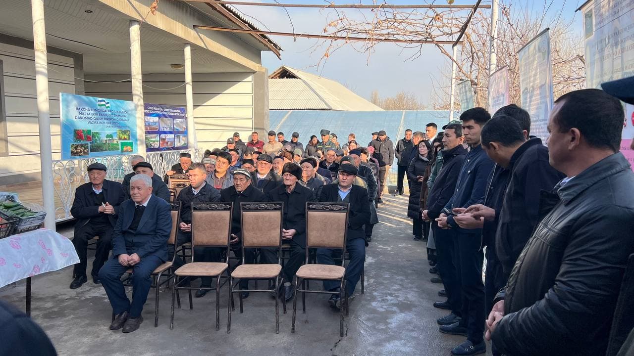 "Qiziloy" mahallasida tomorqachilikni rivojlantirish bo‘yicha amaliy seminar tashkil etildi