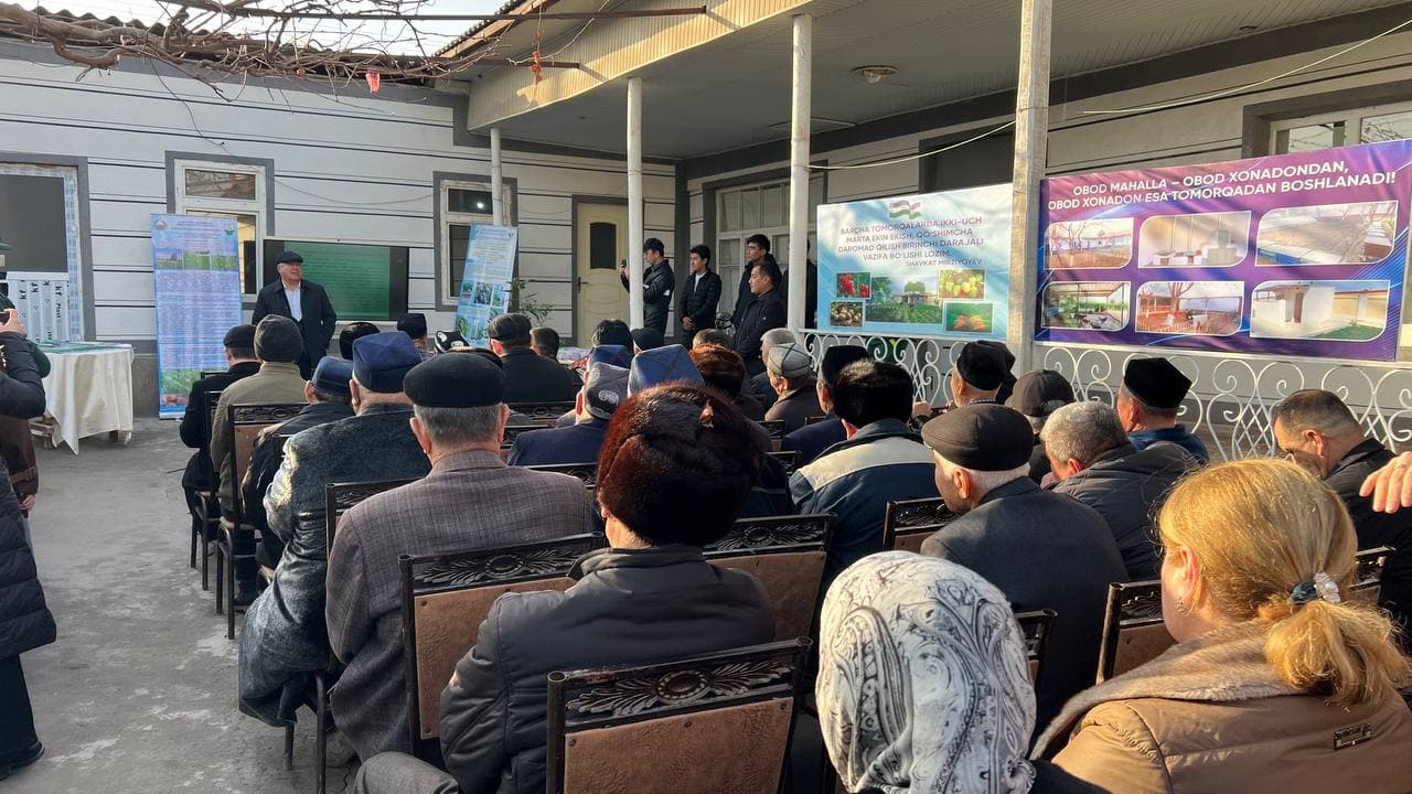 "Qiziloy" mahallasida tomorqachilikni rivojlantirish bo‘yicha amaliy seminar tashkil etildi